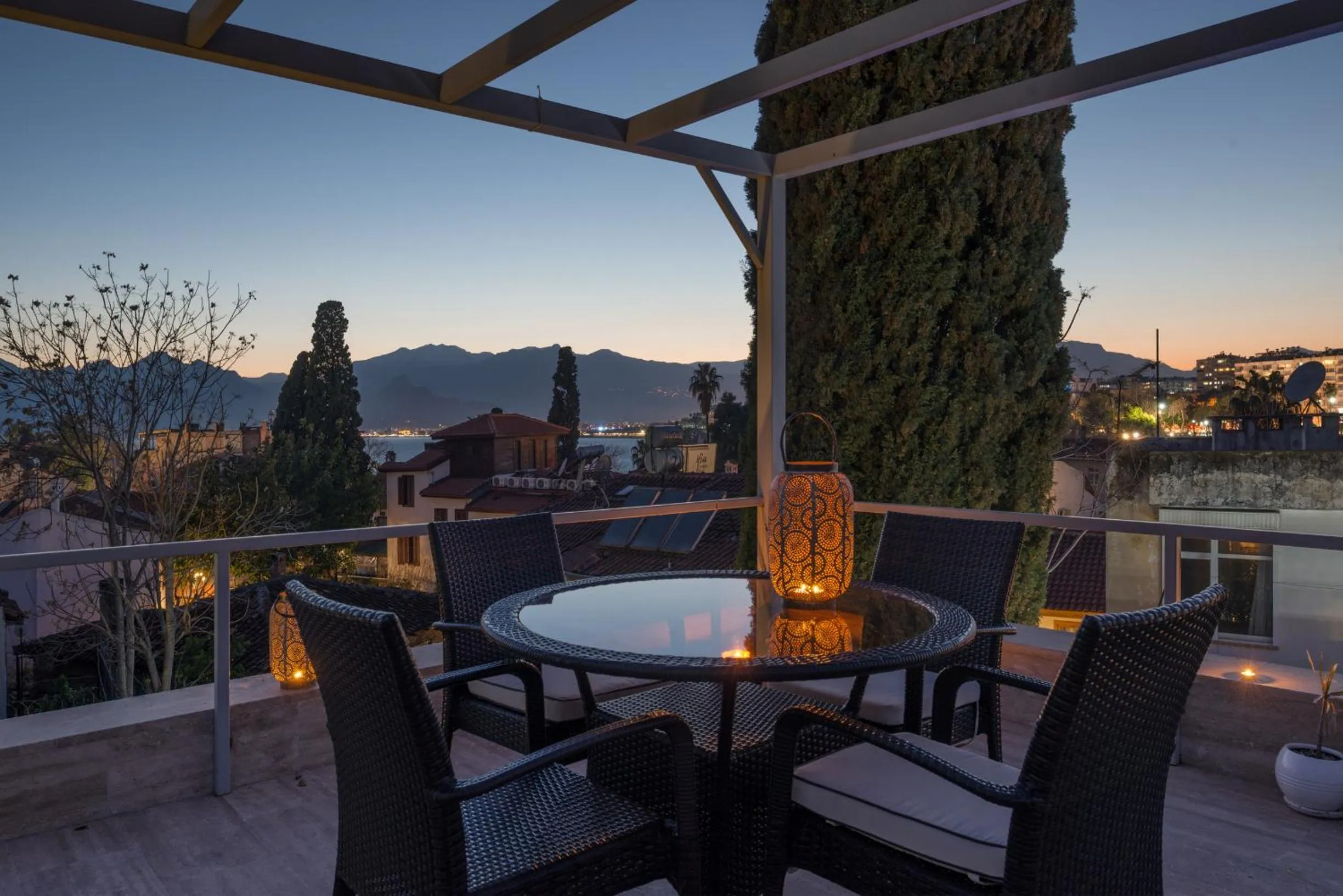 Delight Deluxe Hotel