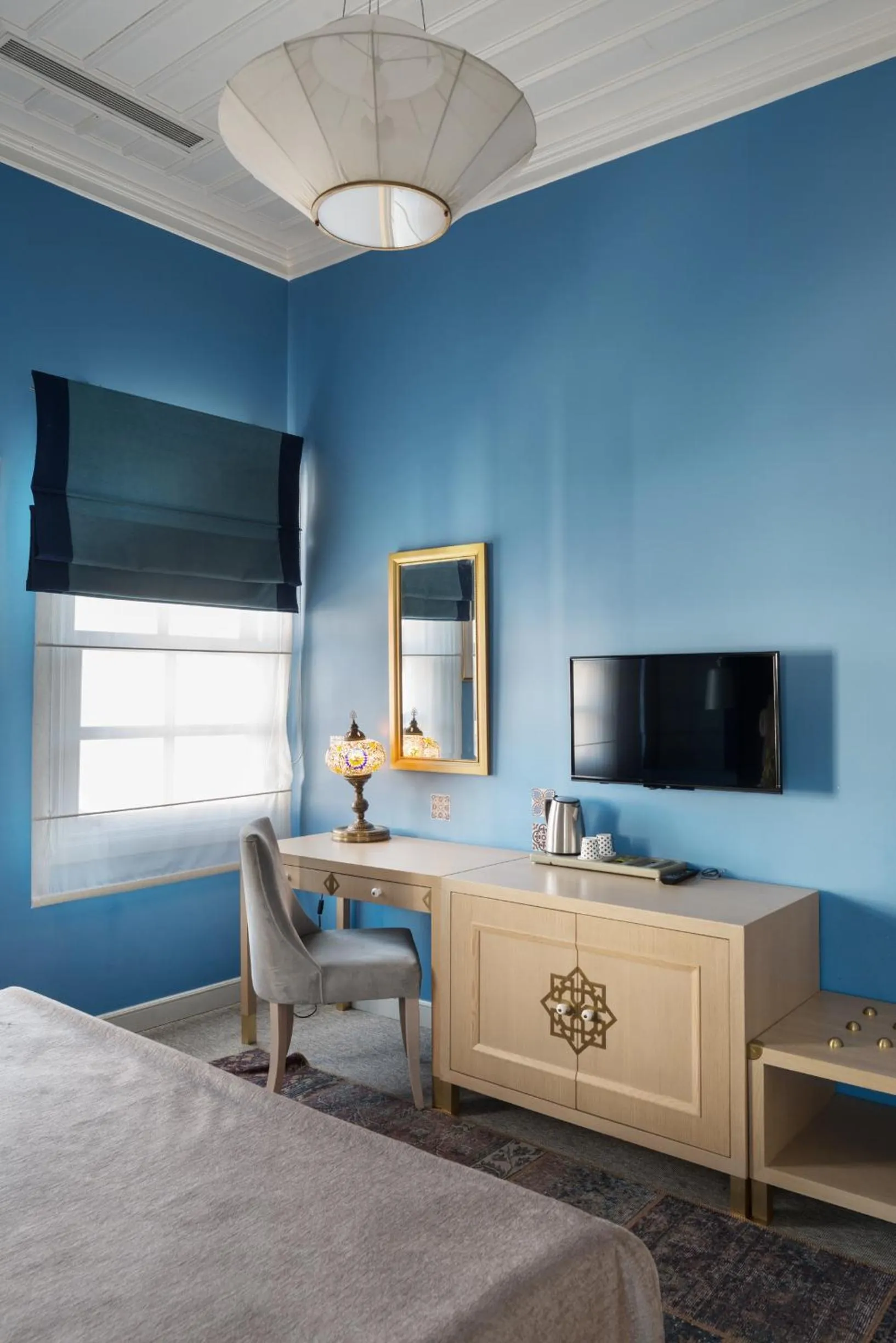 Bed in Delight Deluxe Hotel