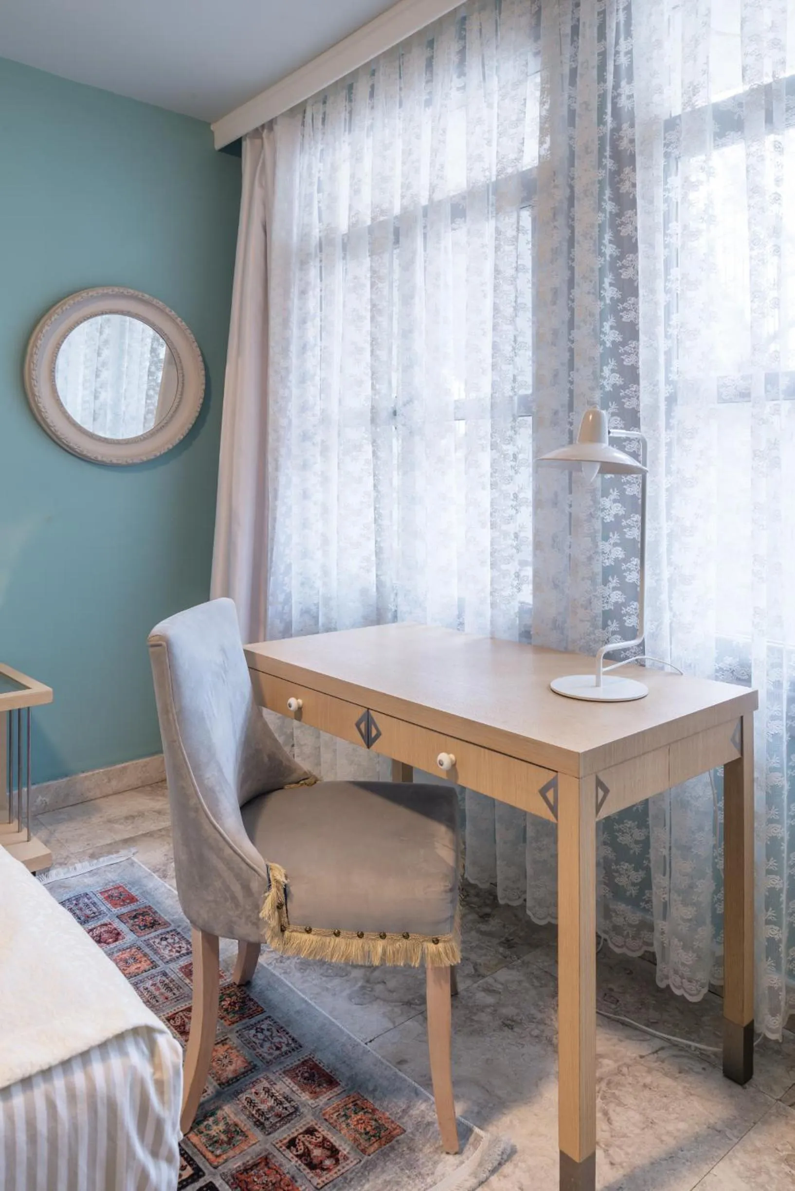 Delight Deluxe Hotel