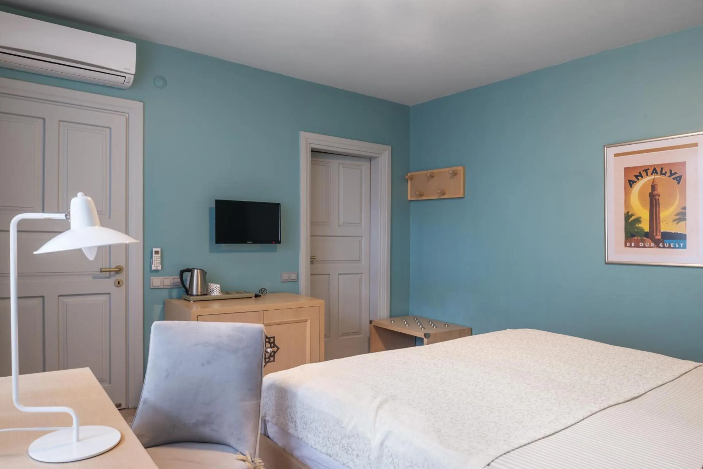 Bed in Delight Deluxe Hotel