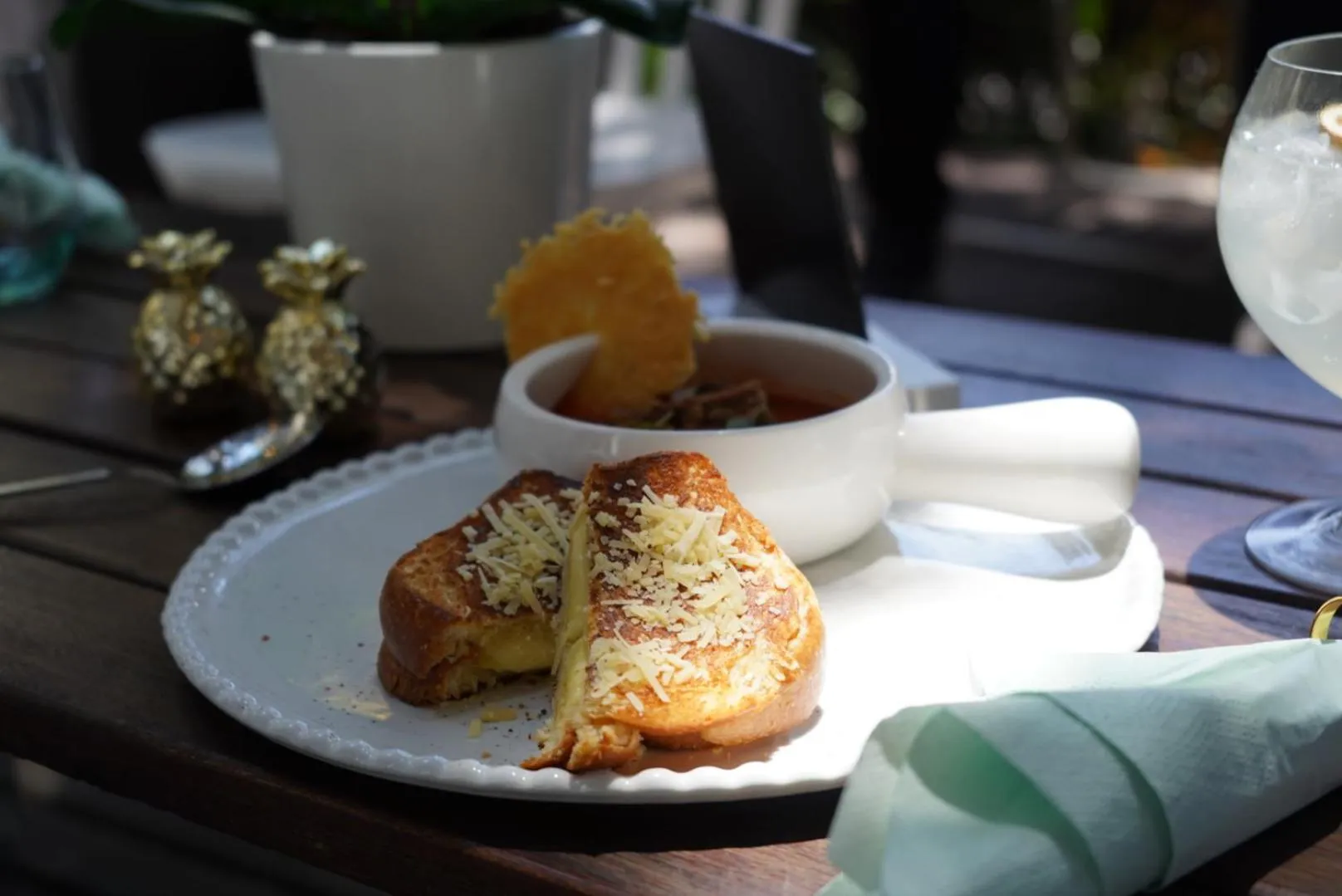 Restaurant/places to eat in Casa Legado