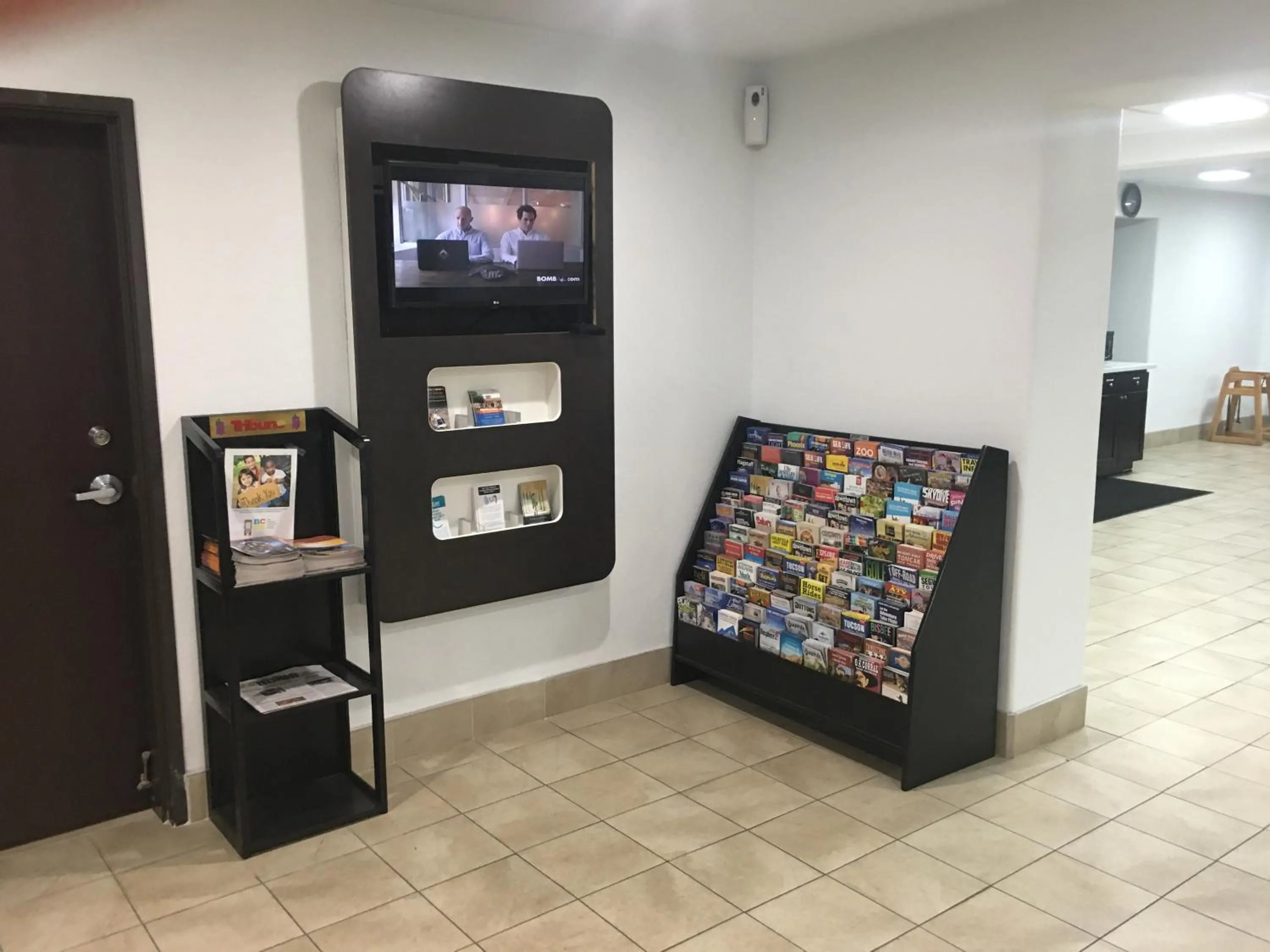 Communal lounge/ TV room in Motel 6-Apache Junction, AZ