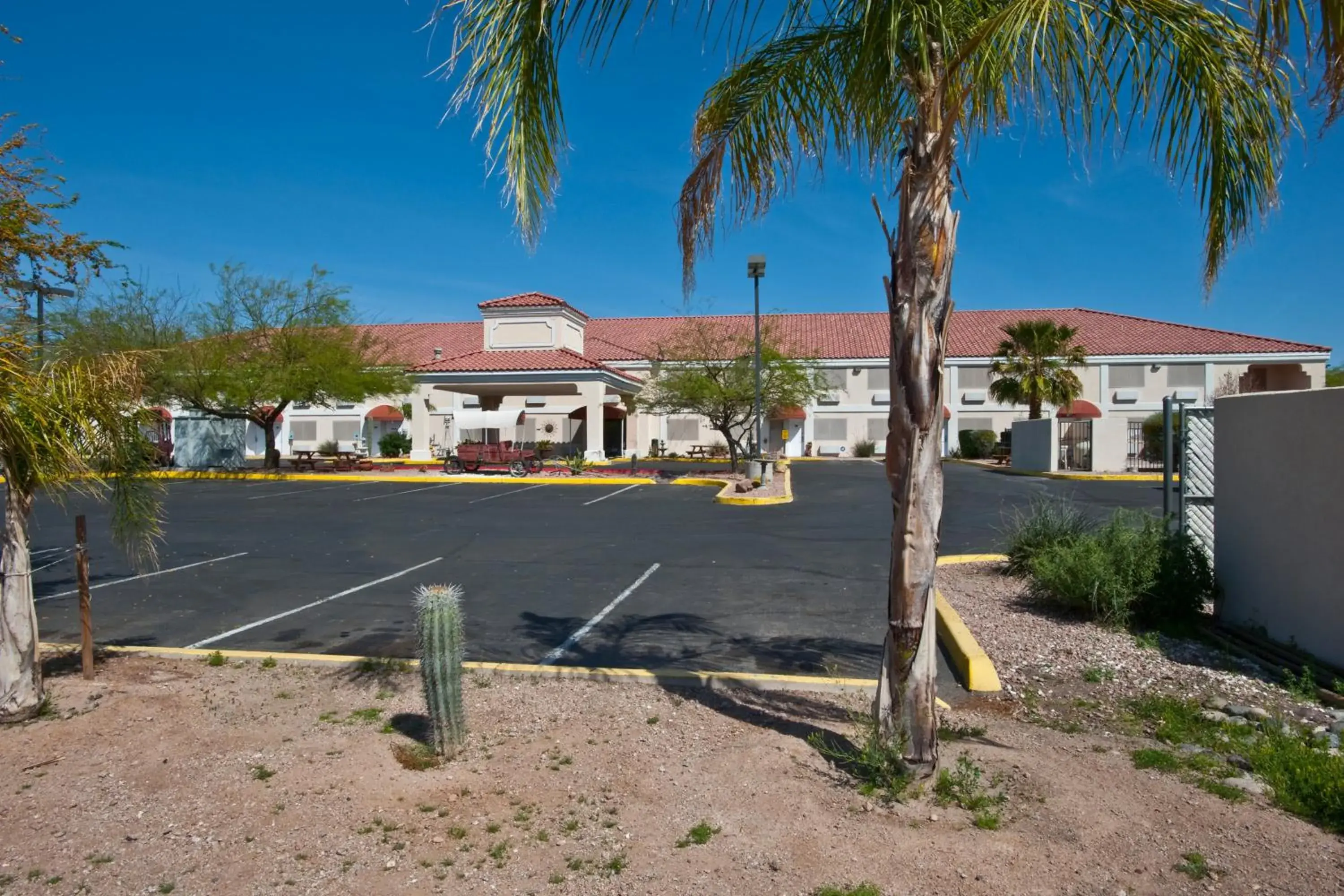 Facade/entrance in Motel 6-Apache Junction, AZ Facade/entrance in Motel 6-Apache Junction, AZ