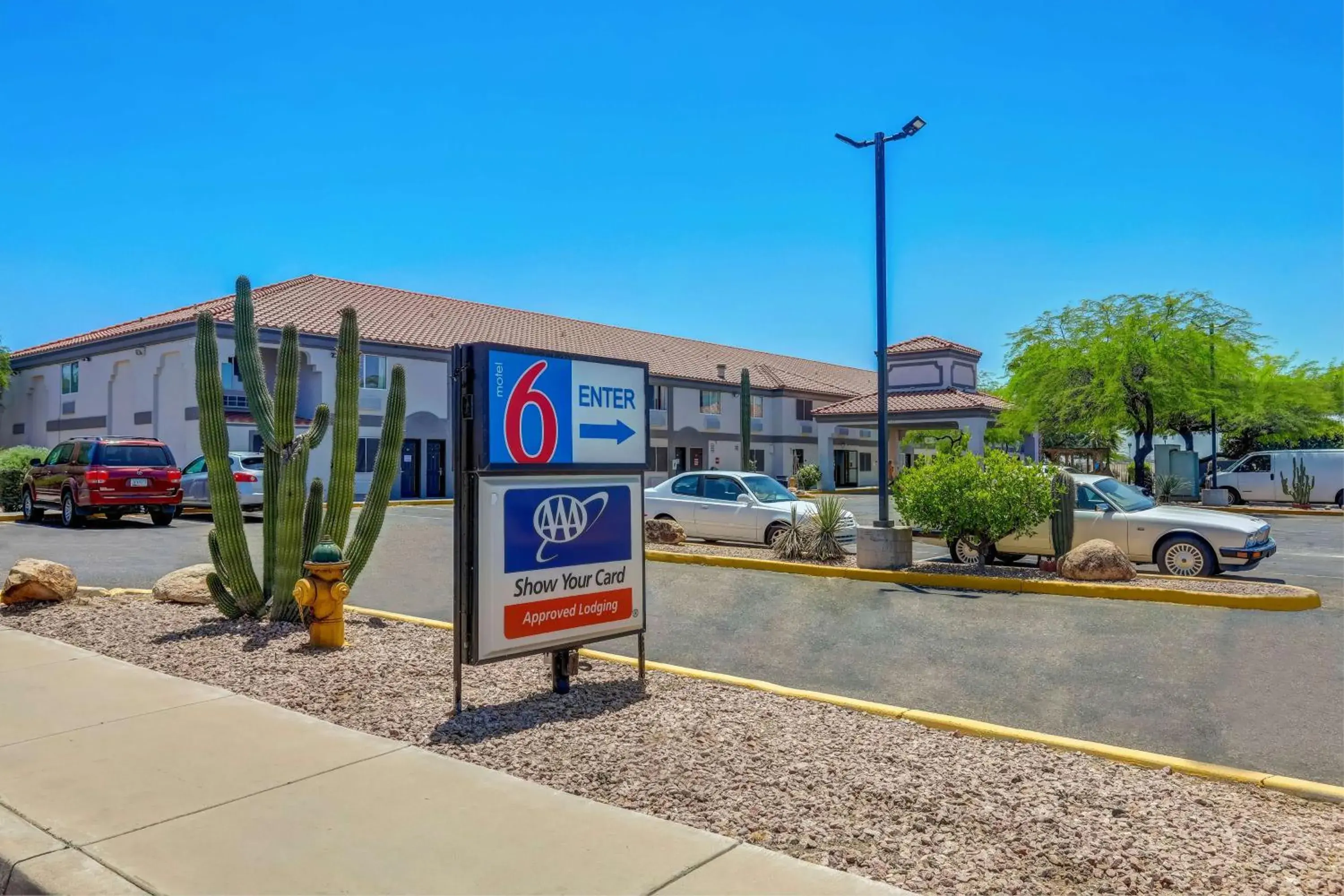 Property building in Motel 6-Apache Junction, AZ Property building in Motel 6-Apache Junction, AZ