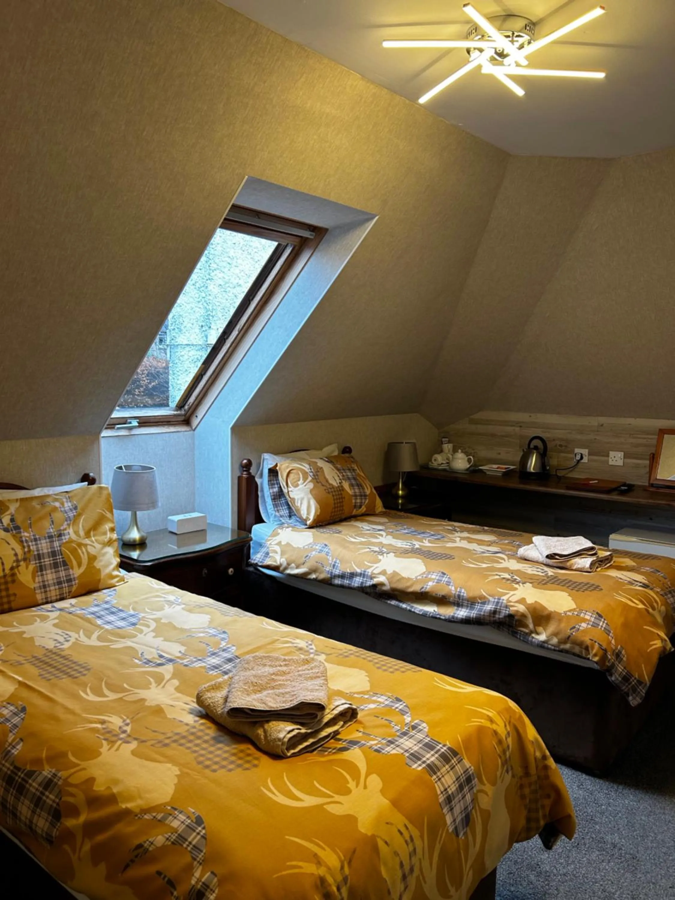 Bed in Acer Lodge Guest House