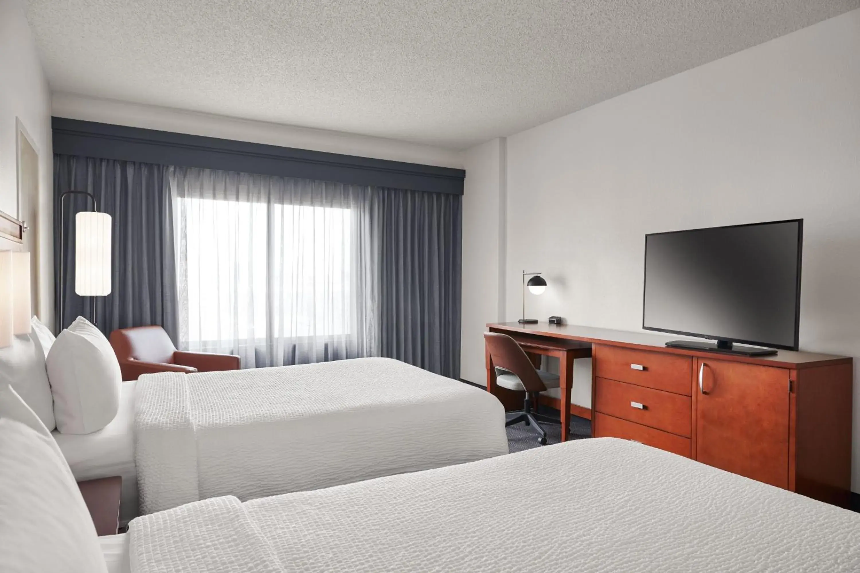Double Room with Two Double Beds in Courtyard by Marriott St. Louis Downtown West Double Room with Two Double Beds in Courtyard by Marriott St. Louis Downtown West