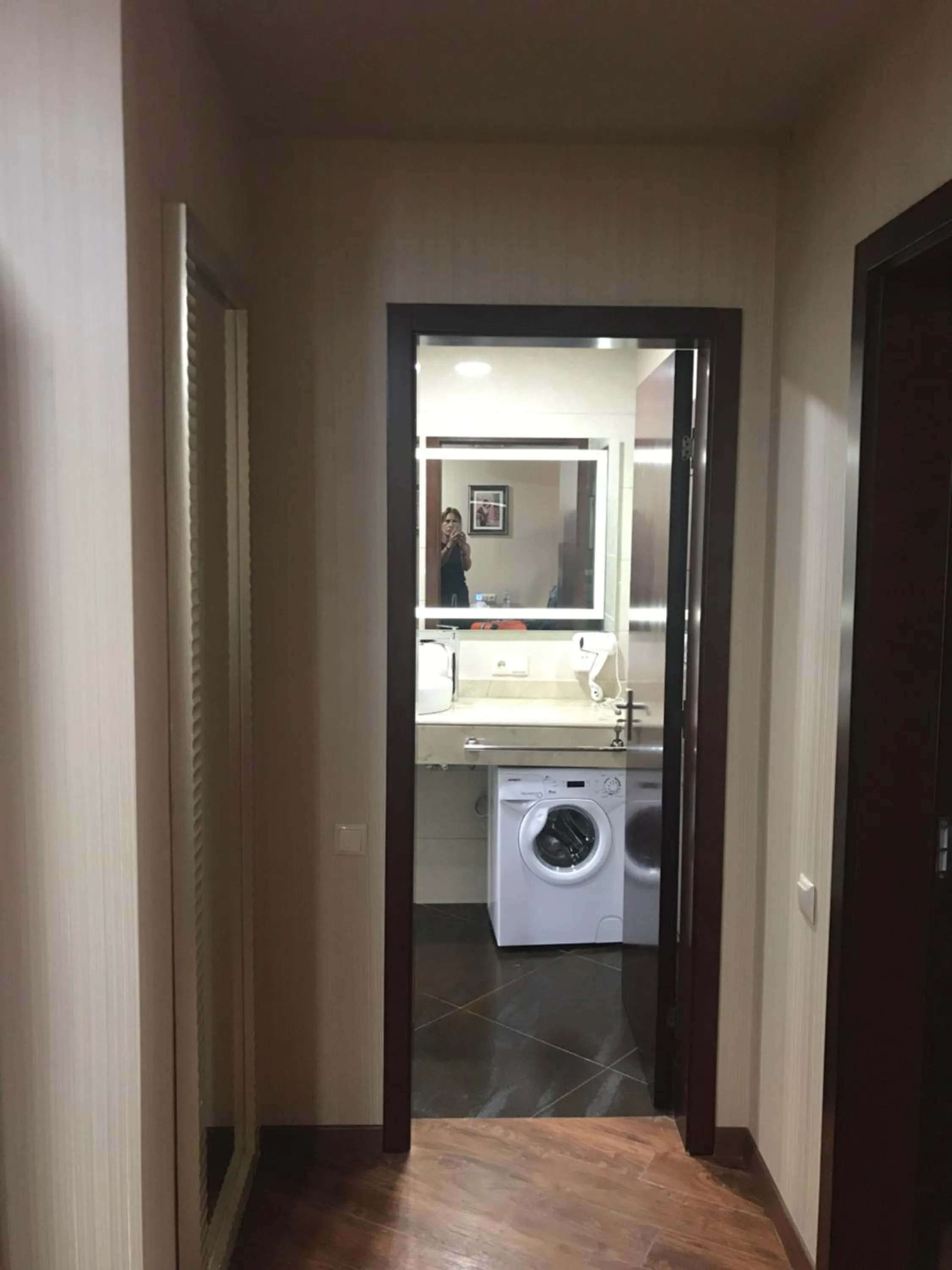 Ana's Apartment in Chakvi Oasis