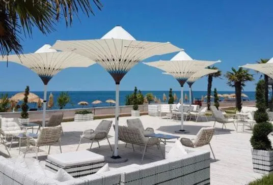 Lounge or bar in Ana's Apartment in Chakvi Oasis