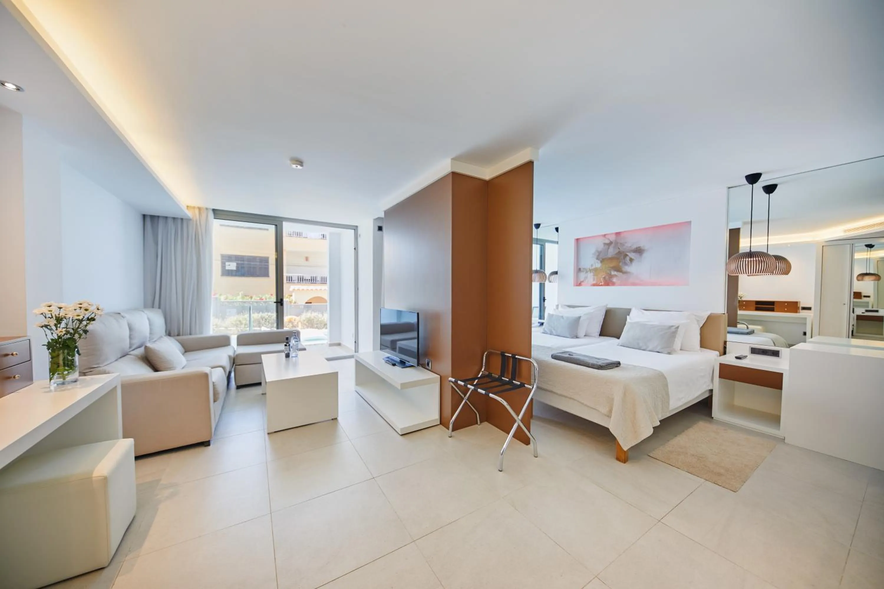 Photo of the whole room, Bed in Monsuau Cala D'Or Hotel 4 Sup - Adults Only