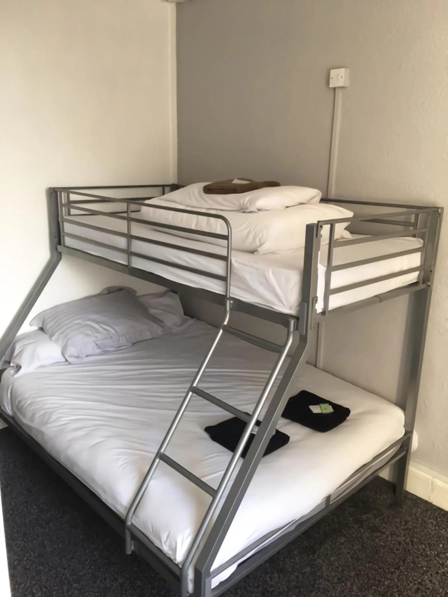 Bed in MyRoomz Seaview Hotel