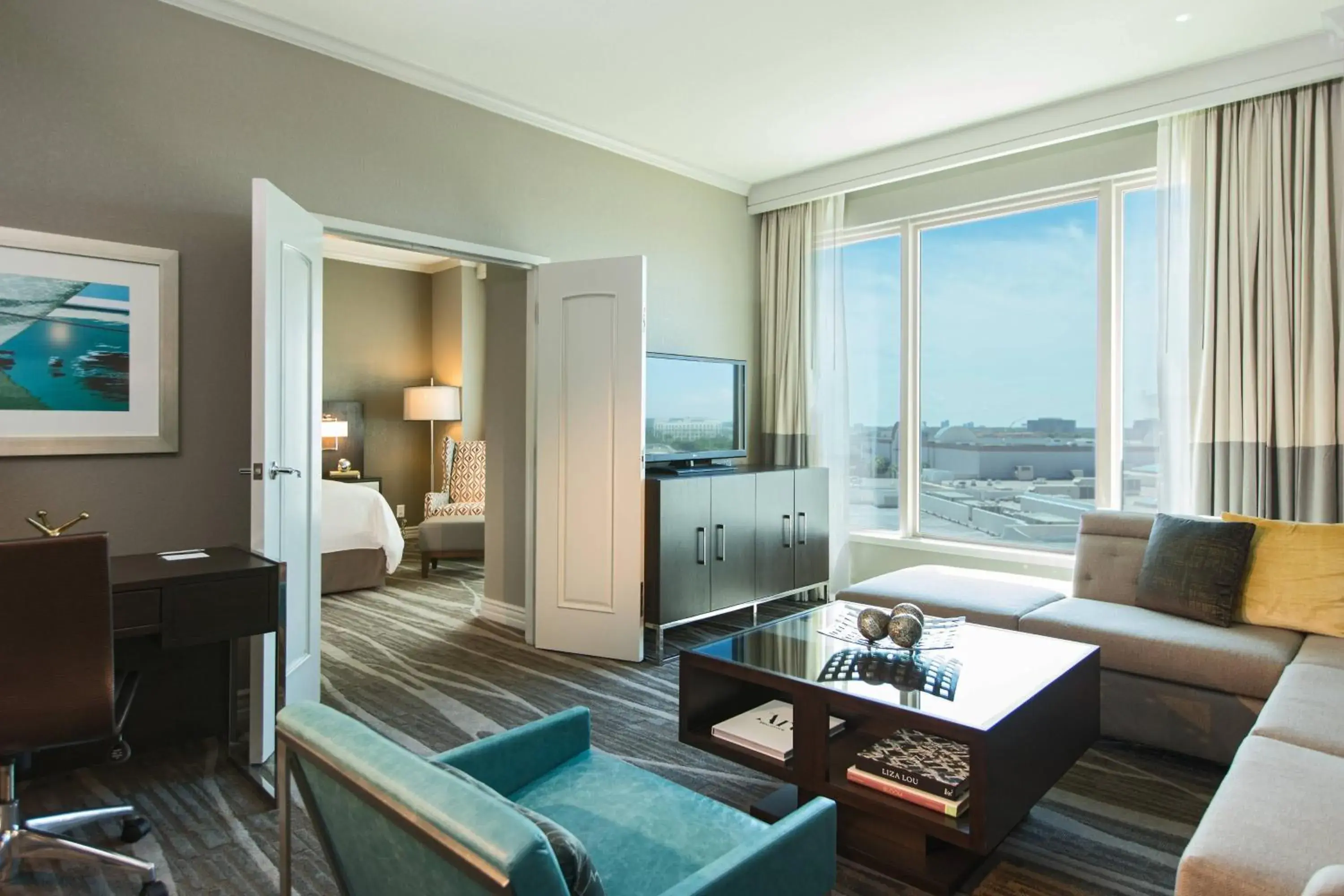 Executive Suite - One Bedroom King with Sofa in Renaissance Tampa International Plaza Hotel Executive Suite - One Bedroom King with Sofa in Renaissance Tampa International Plaza Hotel