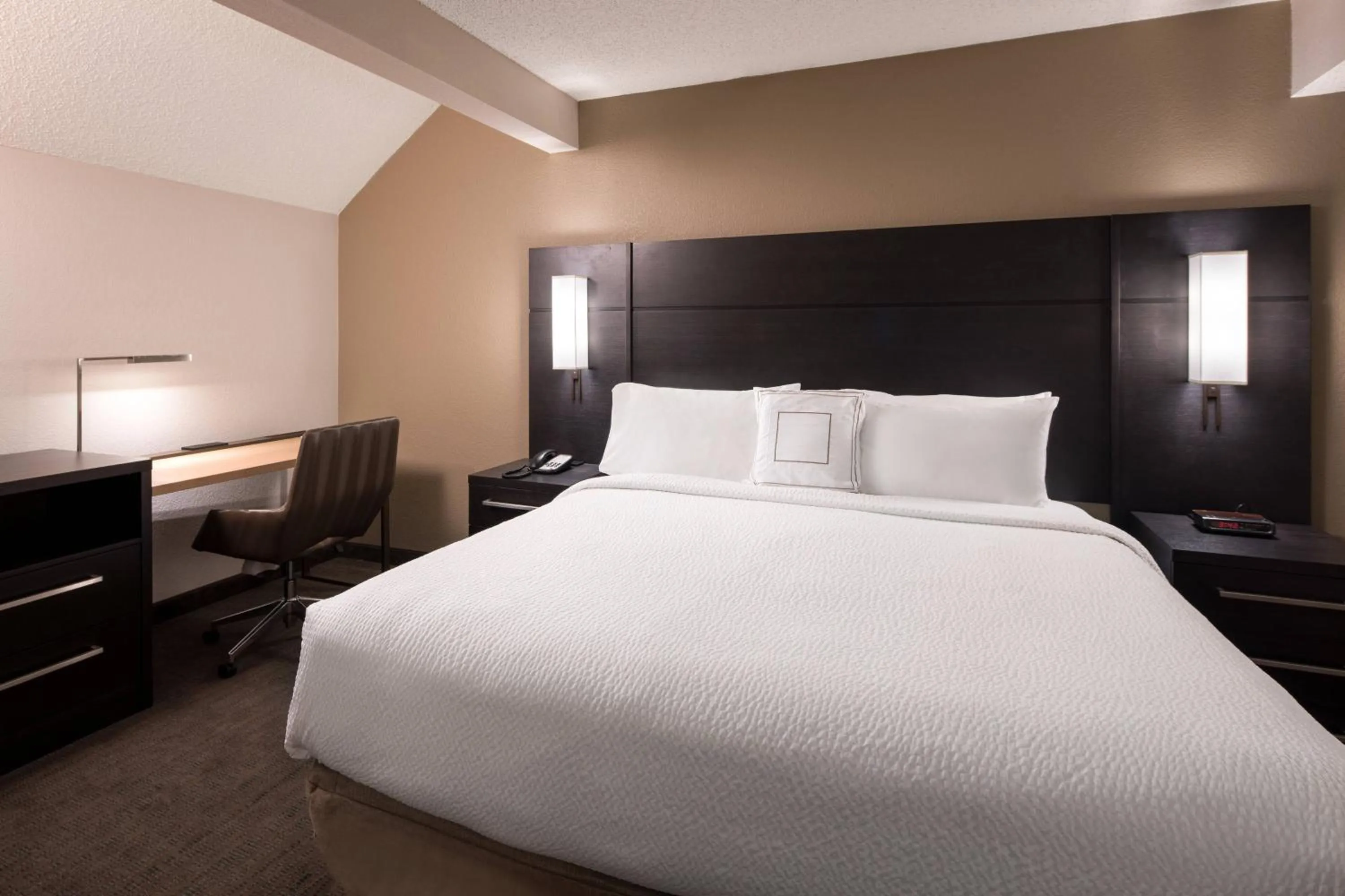 Bedroom, Bed in Residence Inn by Marriott Boulder