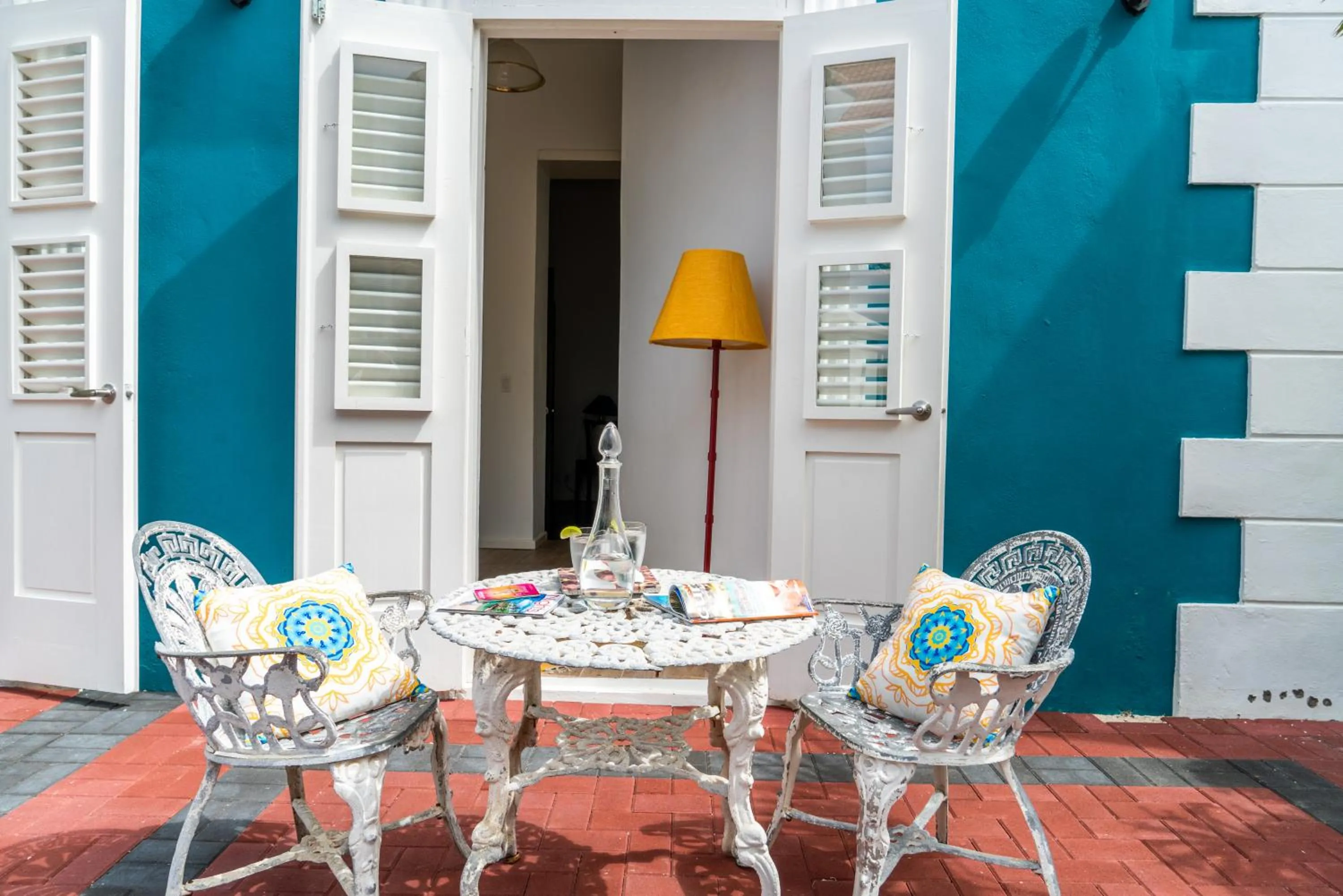 Patio in Bario Hotel