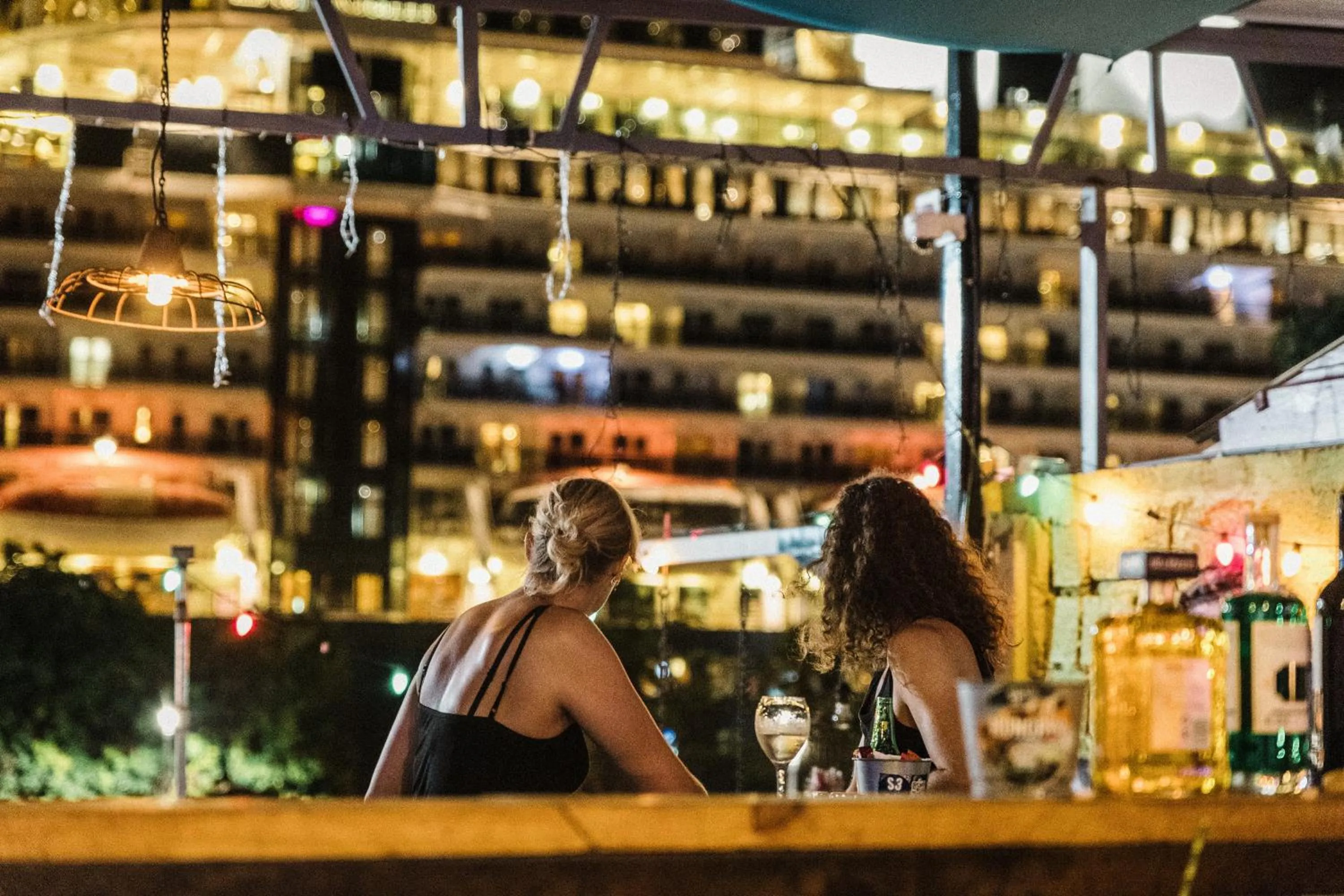 Lounge or bar in Bario Hotel