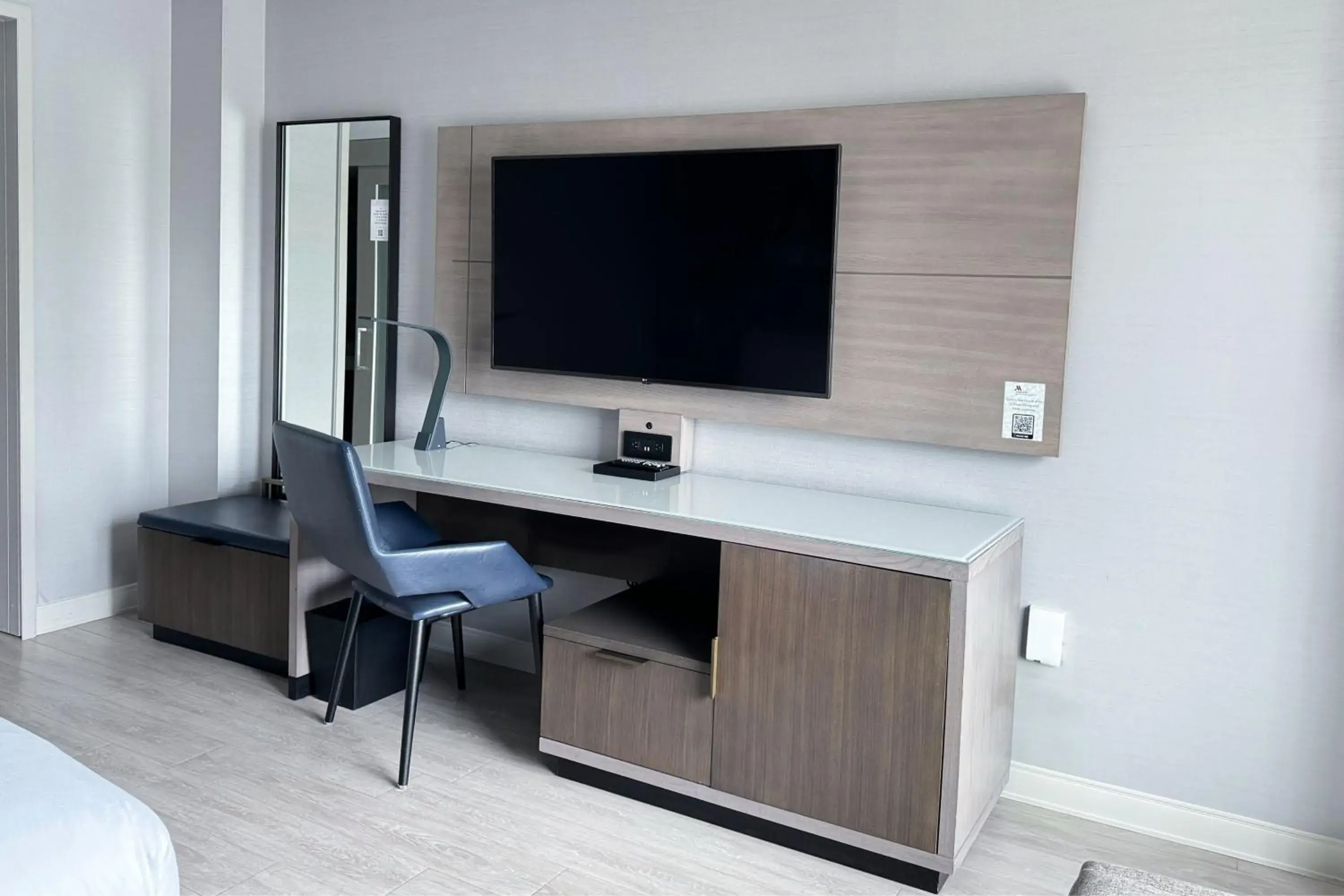 Double Room with Two Double Beds - Hearing Accessible in Bethesda North Marriott Hotel & Conference Center Double Room with Two Double Beds - Hearing Accessible in Bethesda North Marriott Hotel & Conference Center