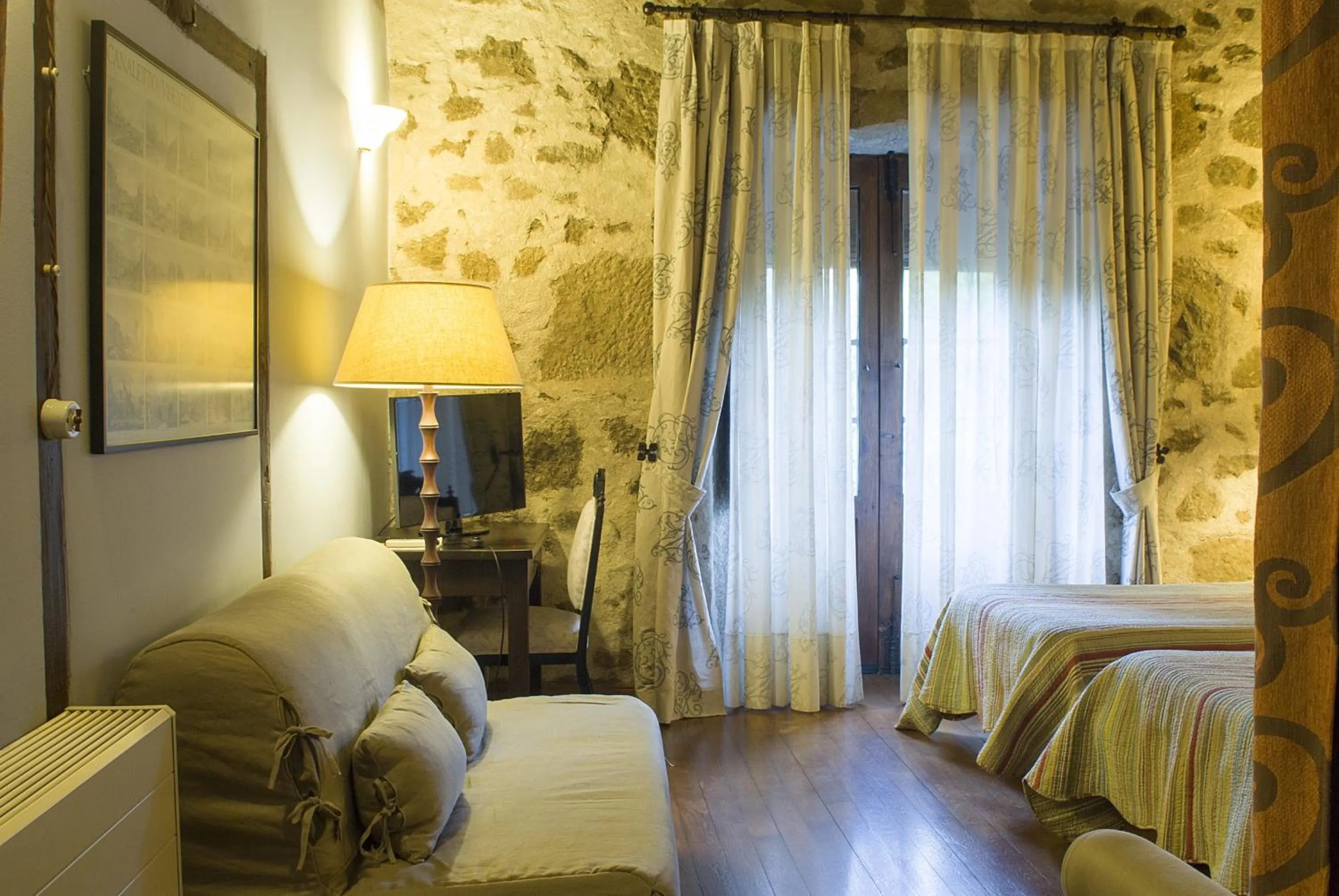 Bedroom, Bed in El Jardín del Convento, Casa Rural