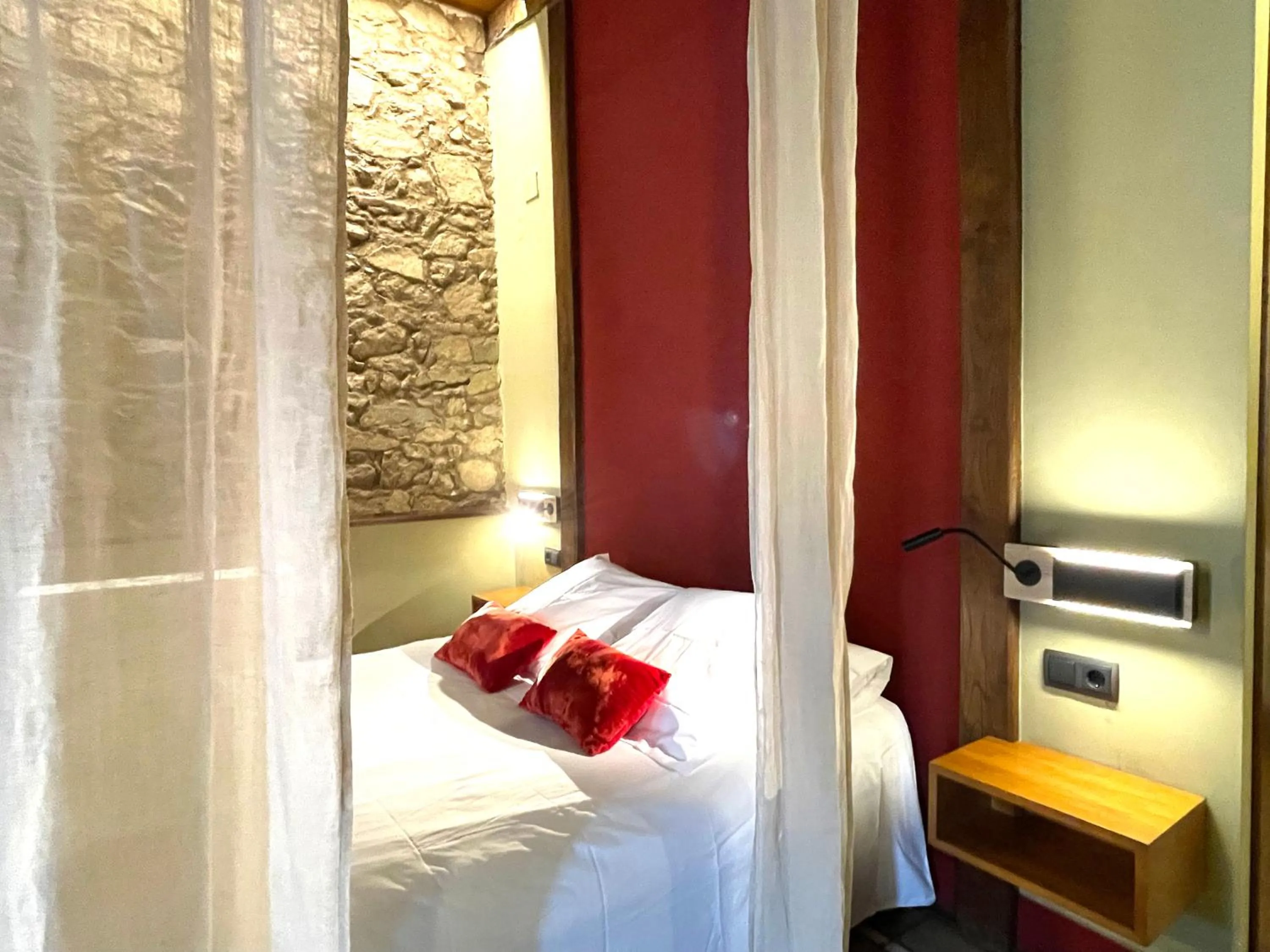 Bedroom, Bed in El Jardín del Convento, Casa Rural