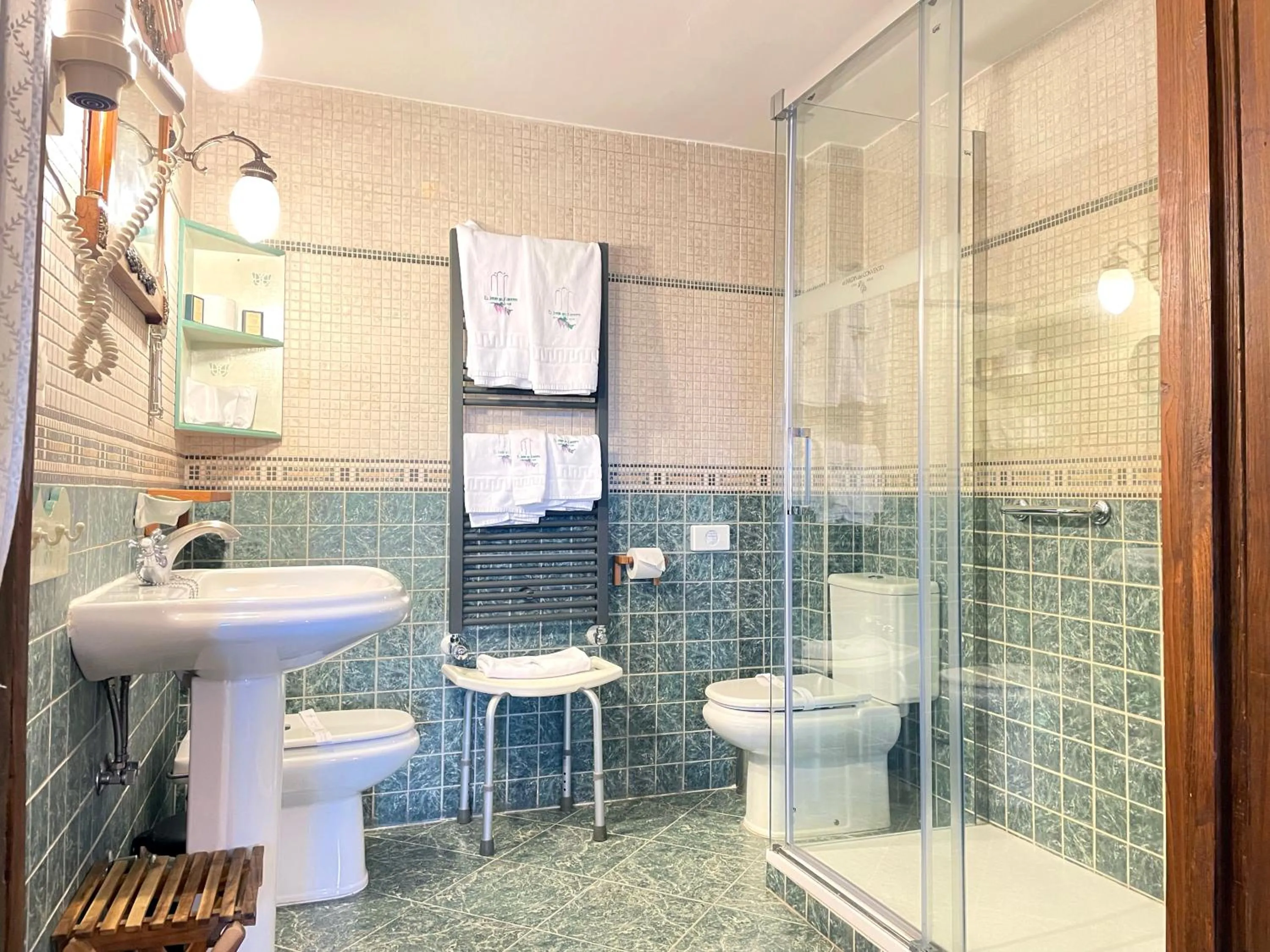 Bathroom in El Jardín del Convento, Casa Rural