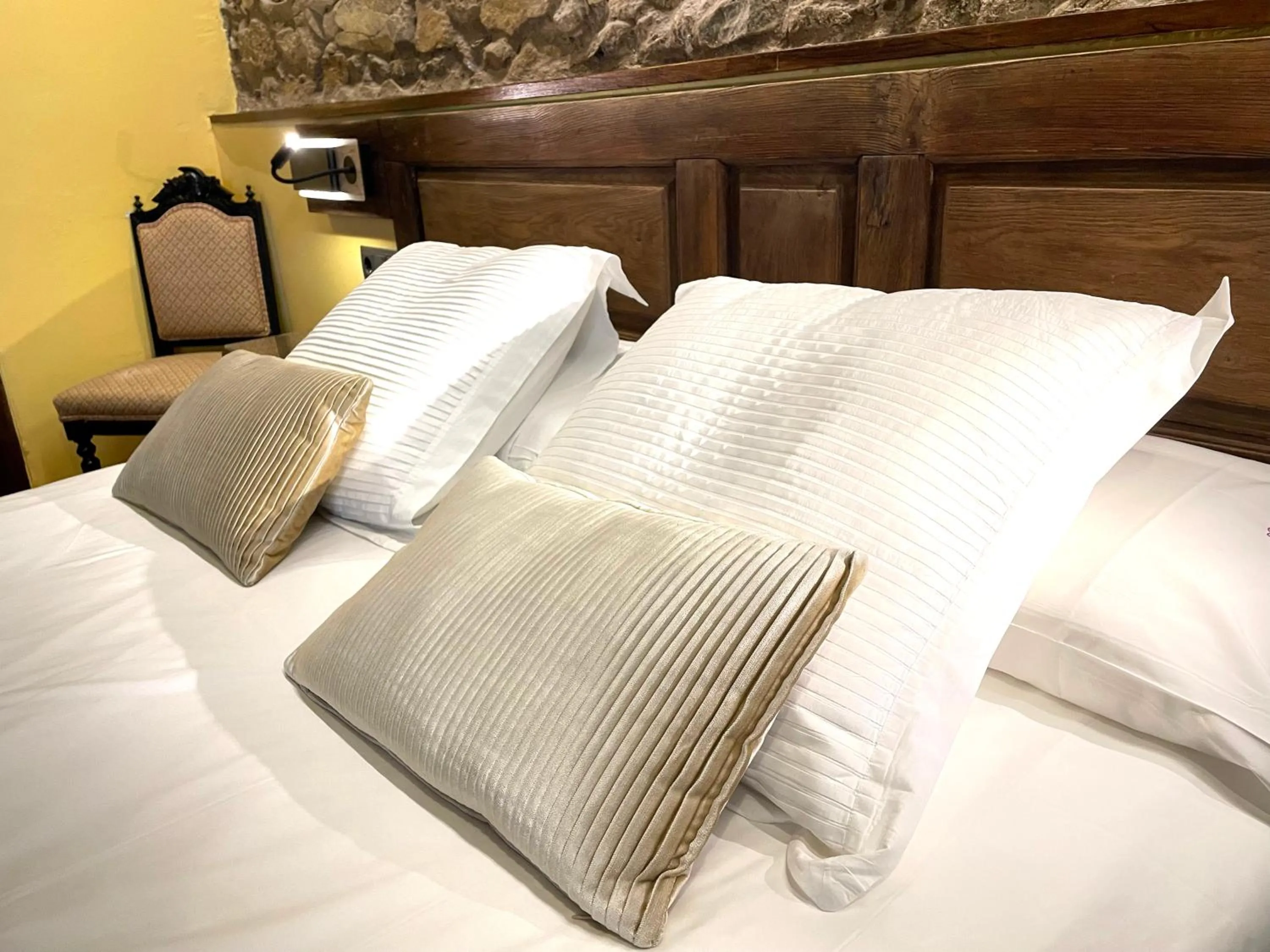 Bed in El Jardín del Convento, Casa Rural