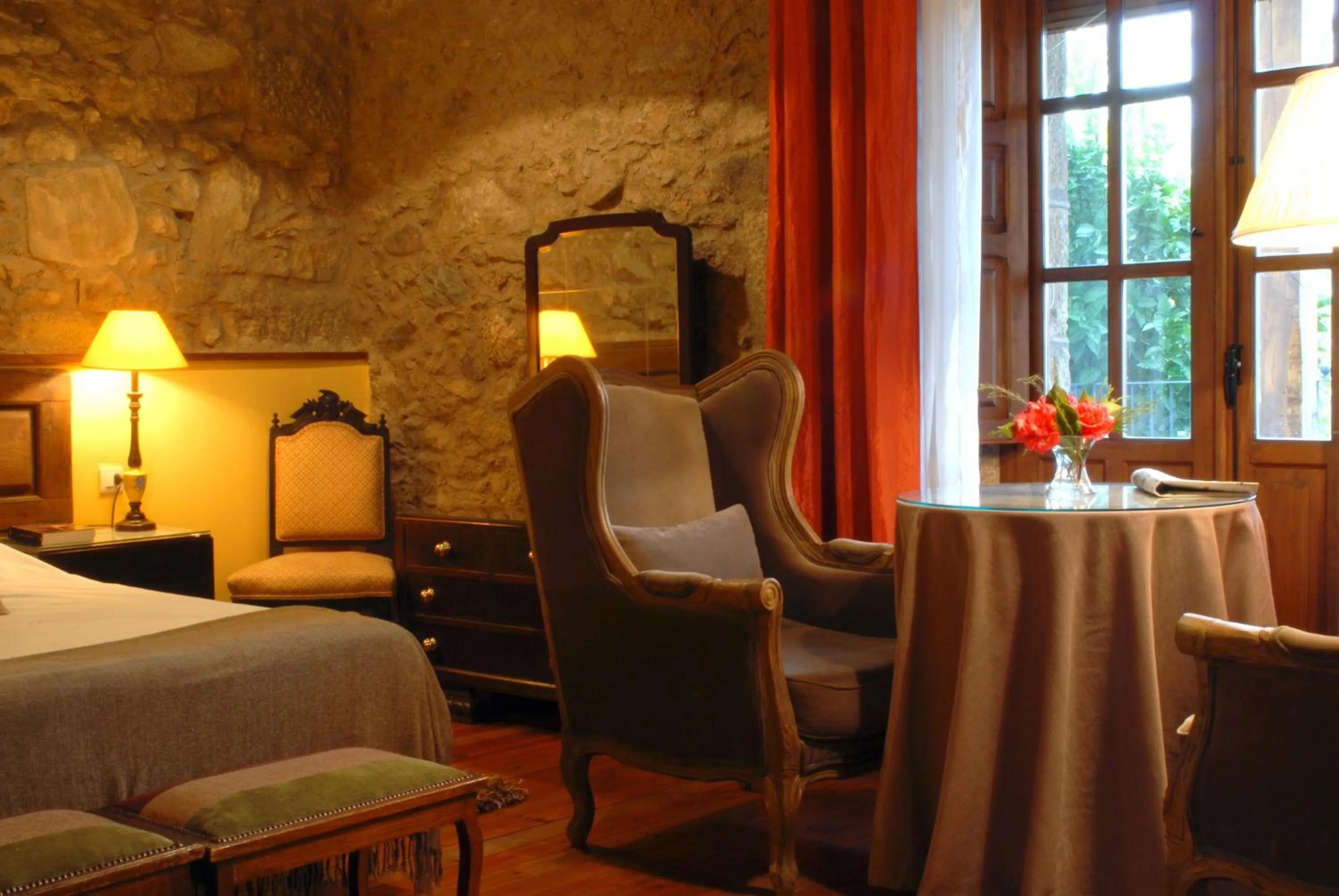 Living room, Bed in El Jardín del Convento, Casa Rural