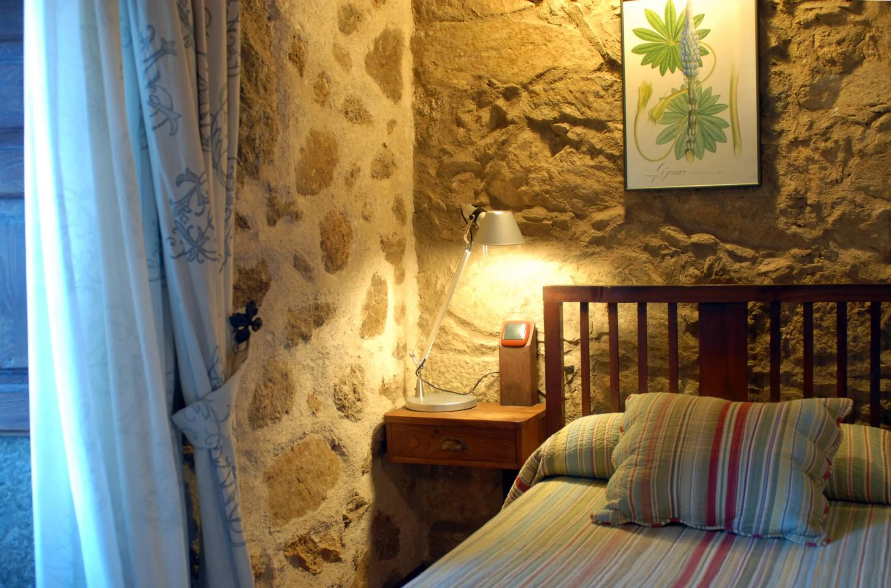Bedroom, Bed in El Jardín del Convento, Casa Rural