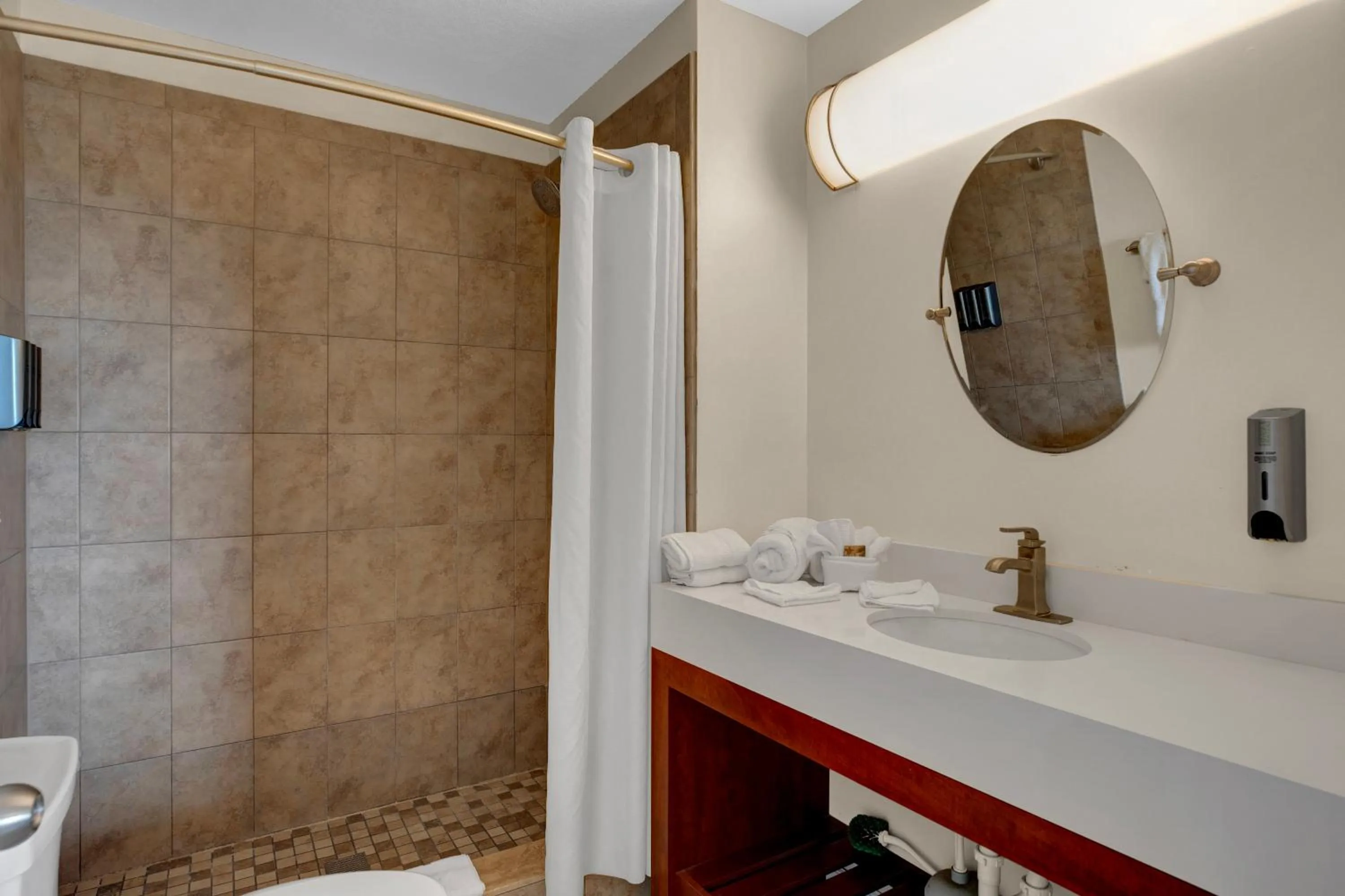 Bathroom in Coconut Mallory Resort and Marina