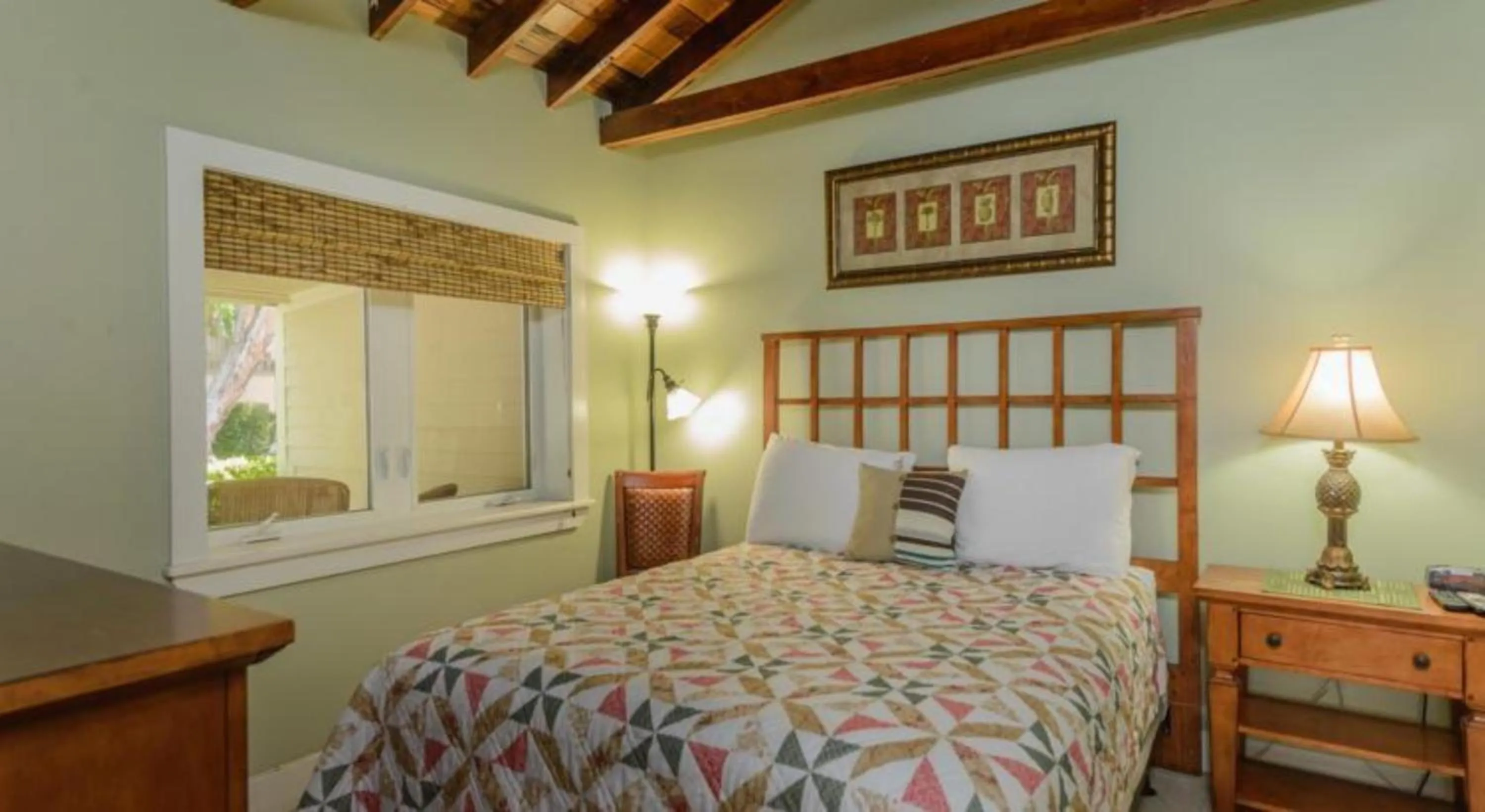 Bedroom, Bed in Coconut Mallory Resort and Marina