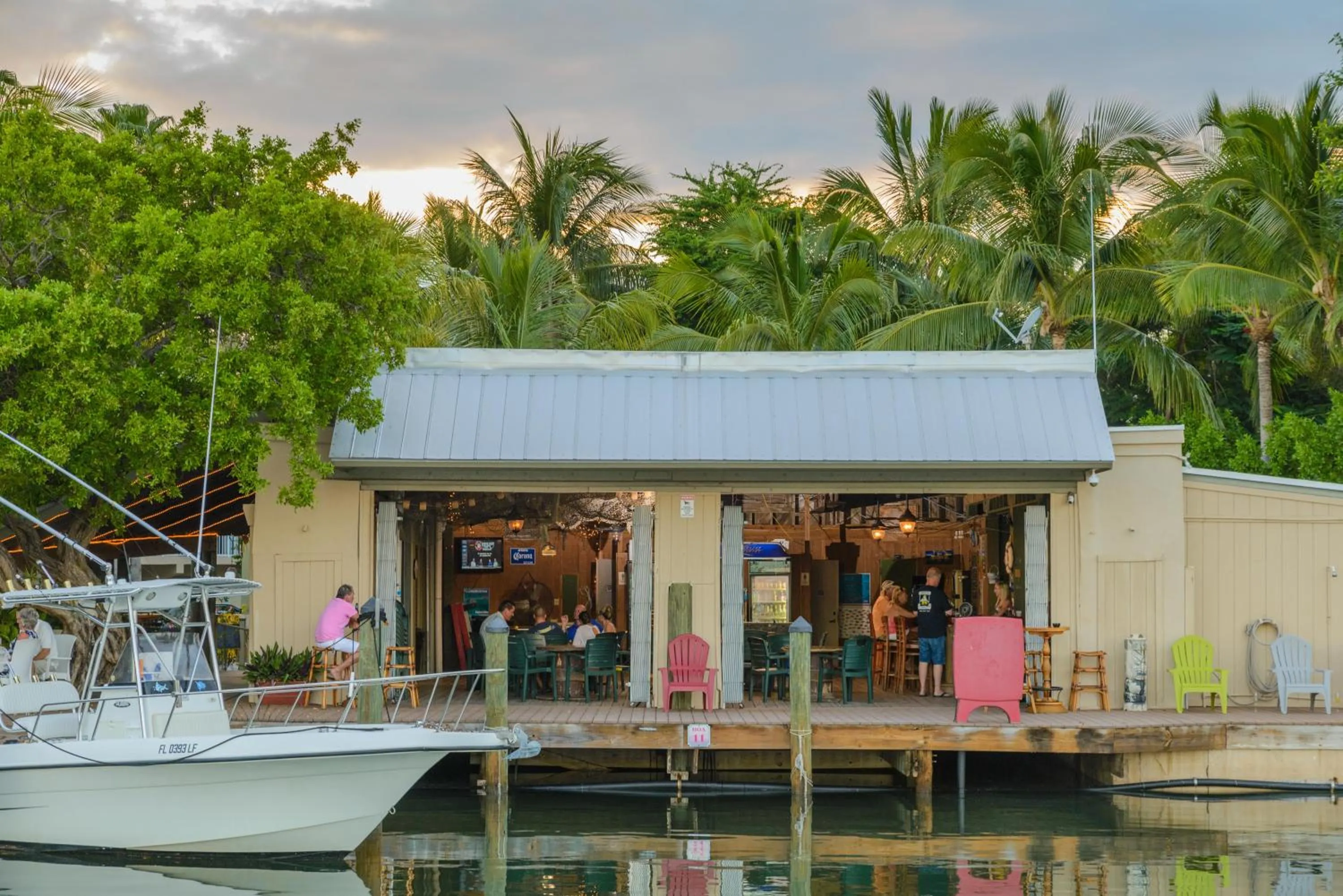Restaurant/places to eat in Coconut Mallory Resort and Marina