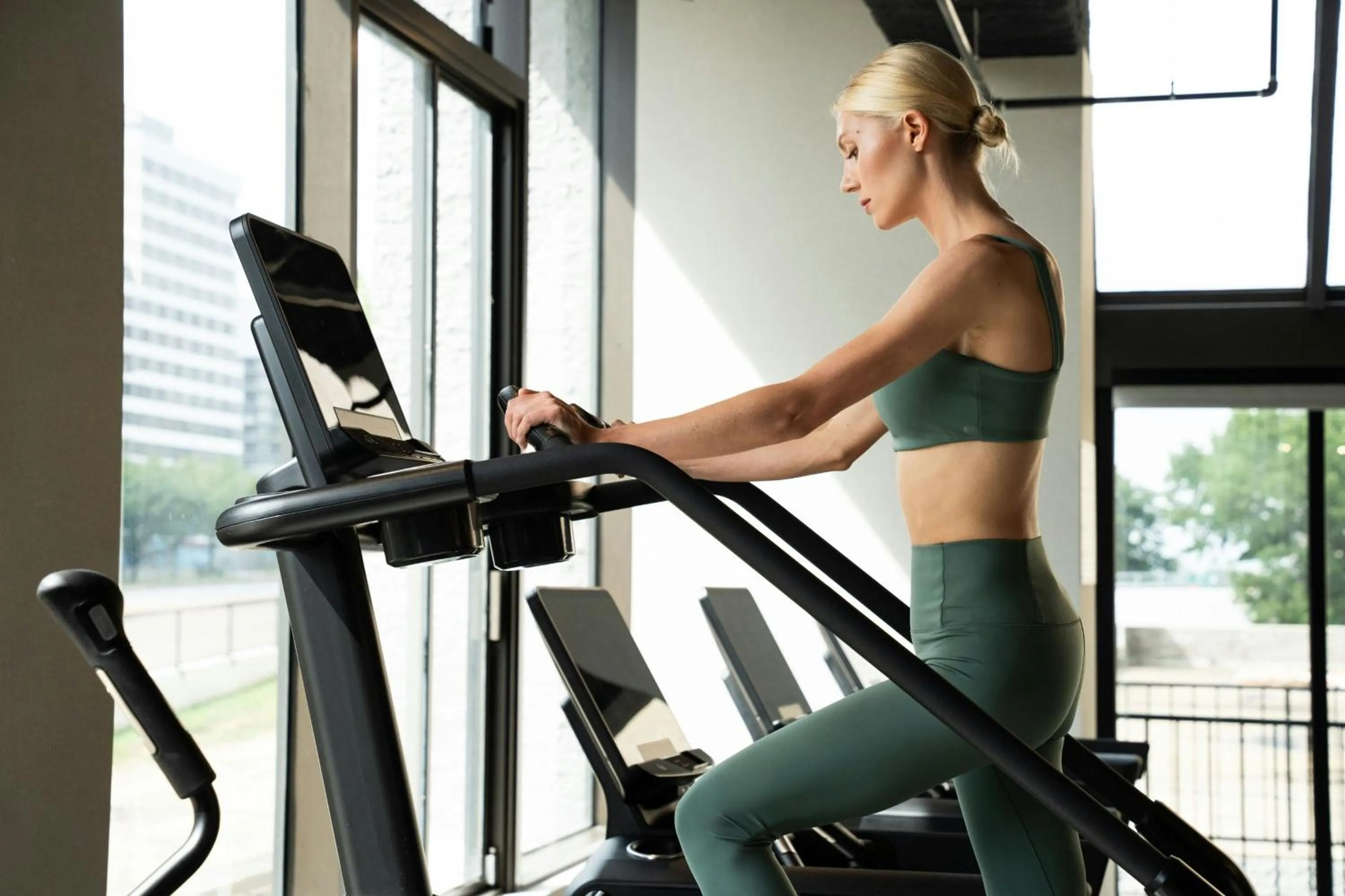 Fitness centre/facilities in AC Hotel Arlington National Landing