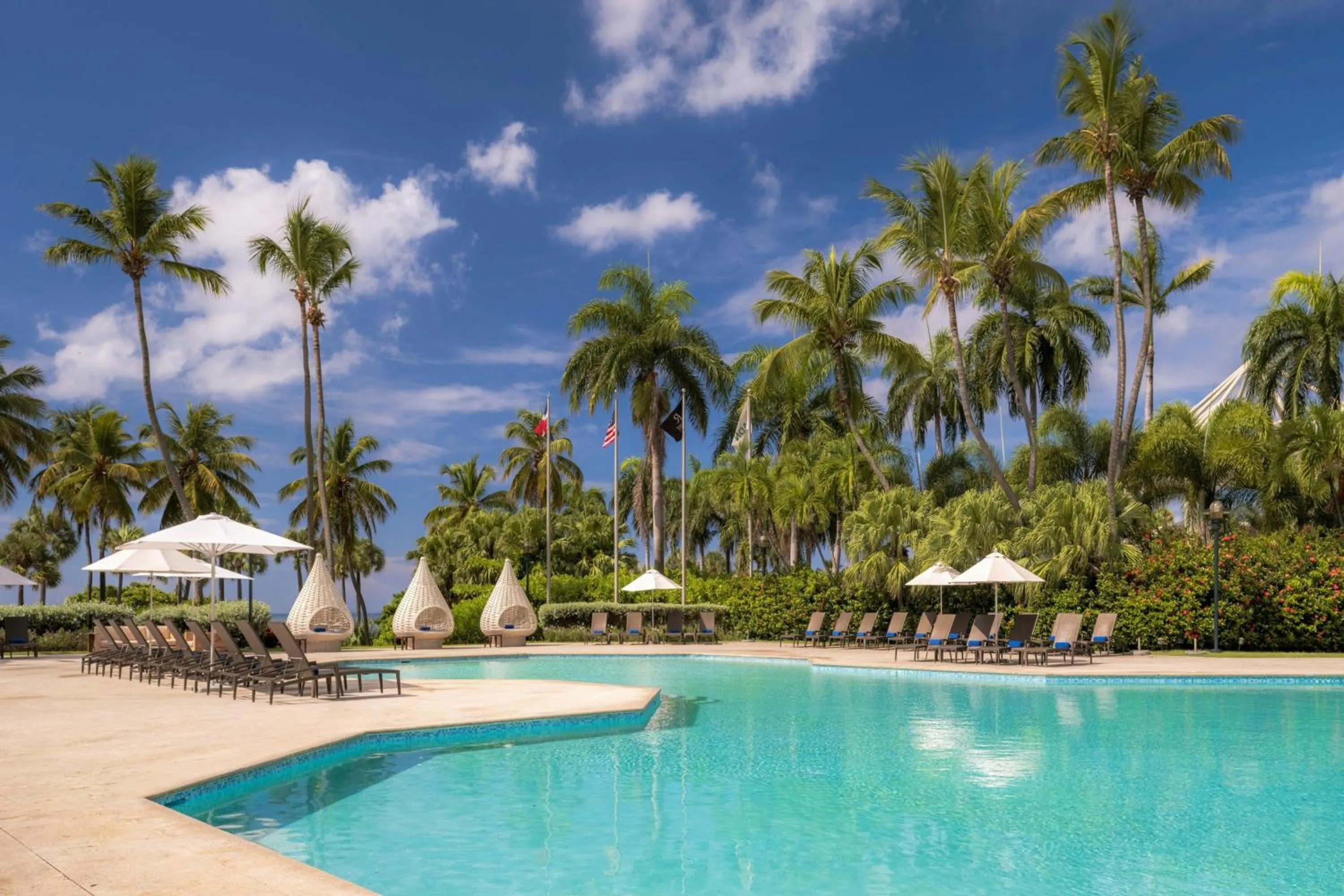 Day in Renaissance Santo Domingo Jaragua Hotel & Casino