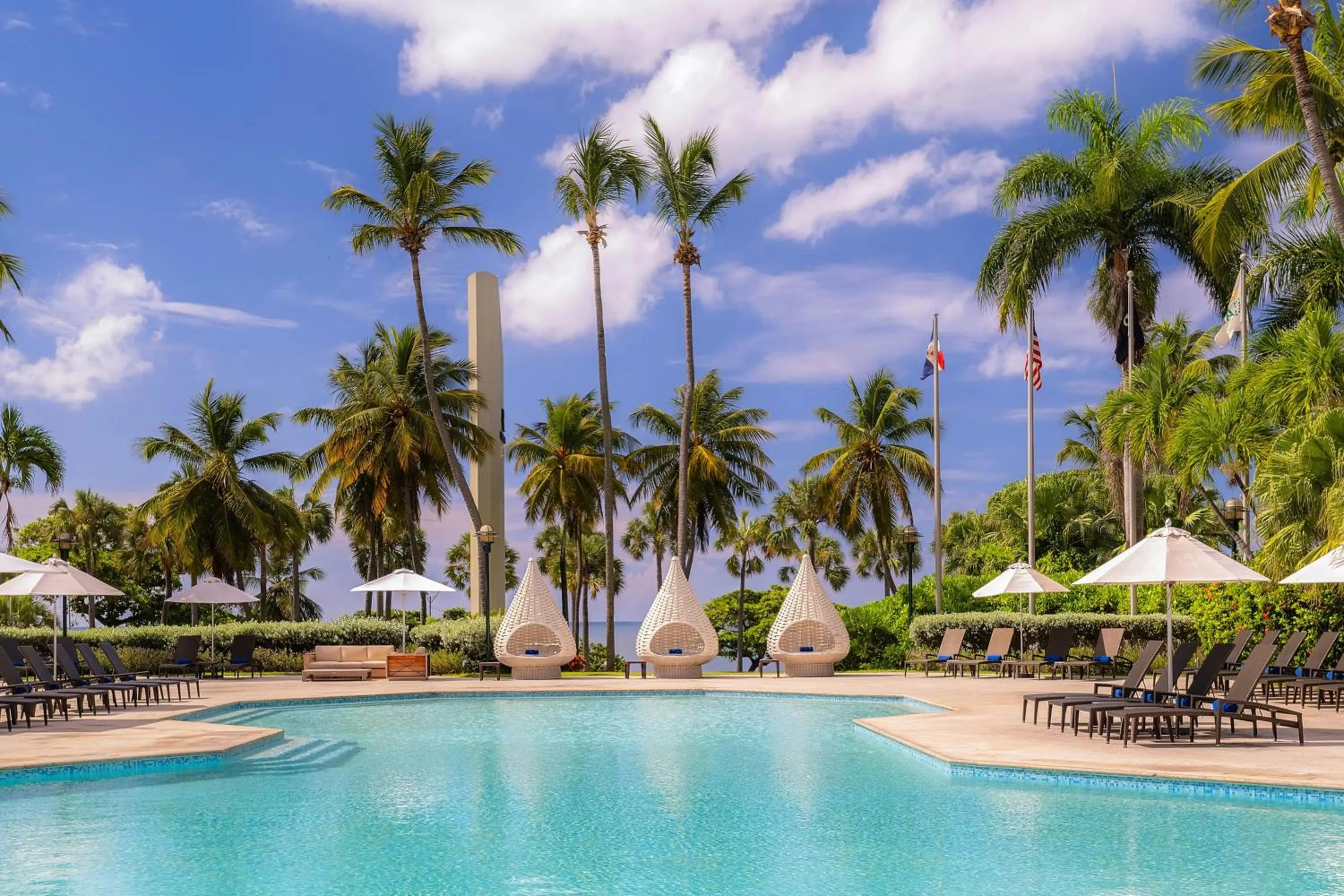 Day in Renaissance Santo Domingo Jaragua Hotel & Casino