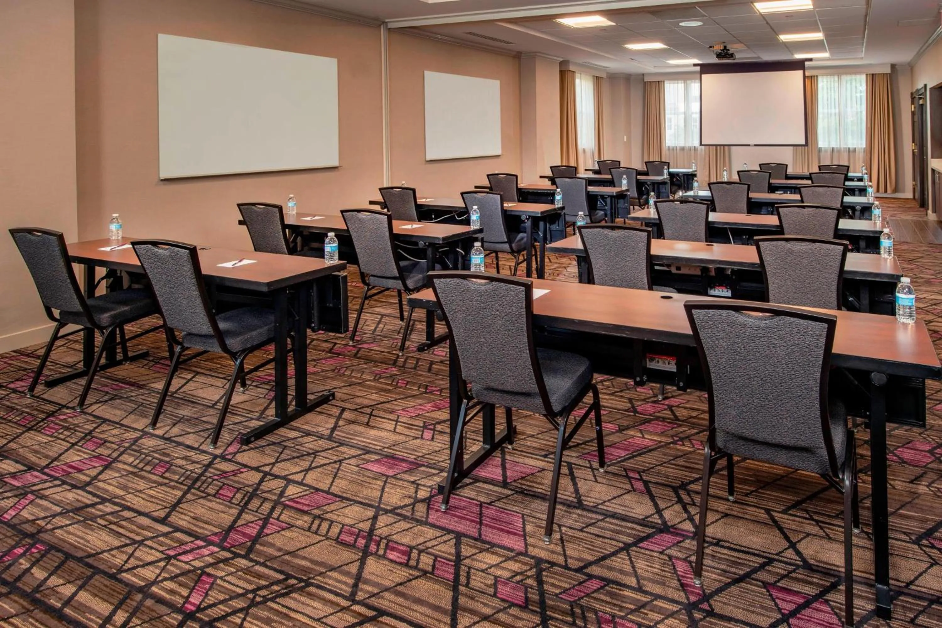 Meeting/conference room in Residence Inn Alexandria Old Town/Duke Street