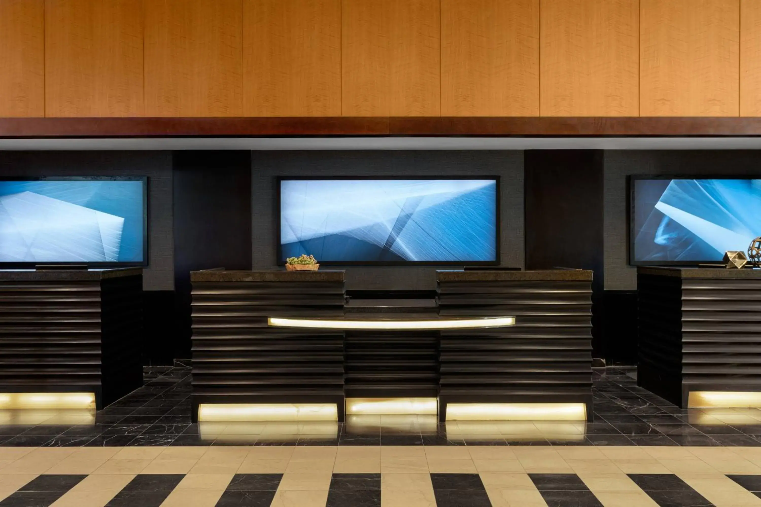 Lobby or reception in Crystal Gateway Marriott Lobby or reception in Crystal Gateway Marriott