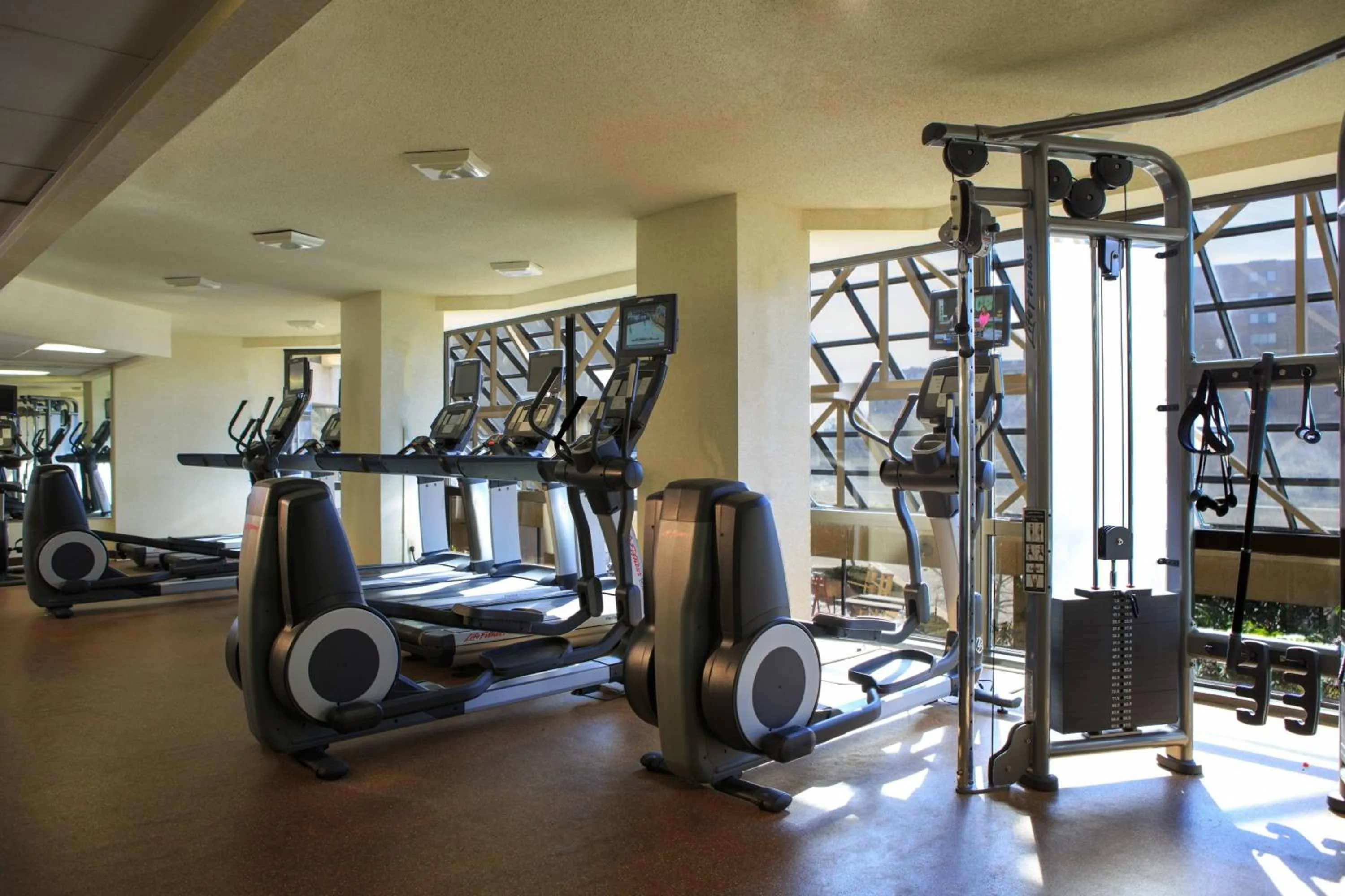 Fitness centre/facilities in Crystal Gateway Marriott
