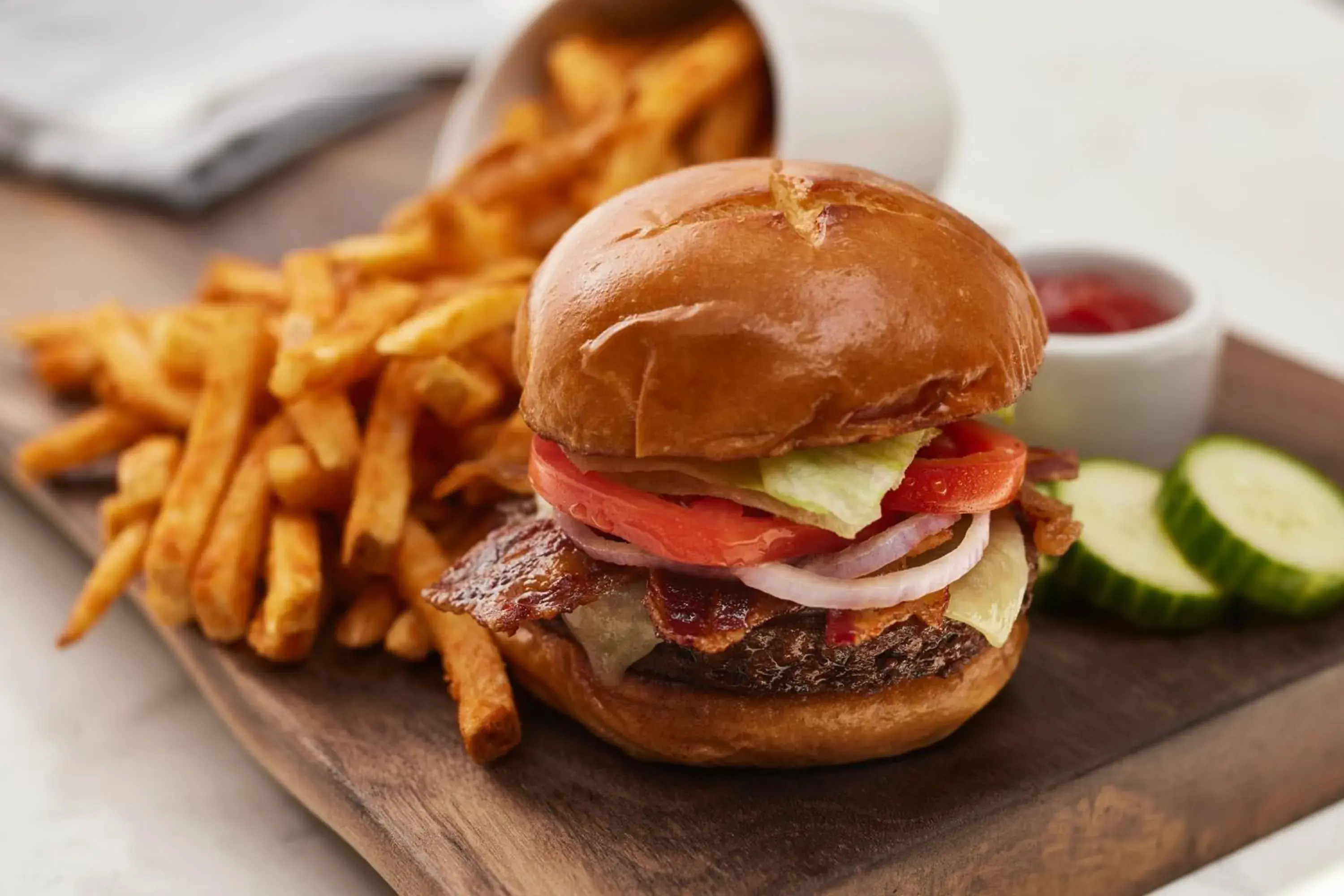 Restaurant/places to eat in Crystal Gateway Marriott Restaurant/places to eat in Crystal Gateway Marriott