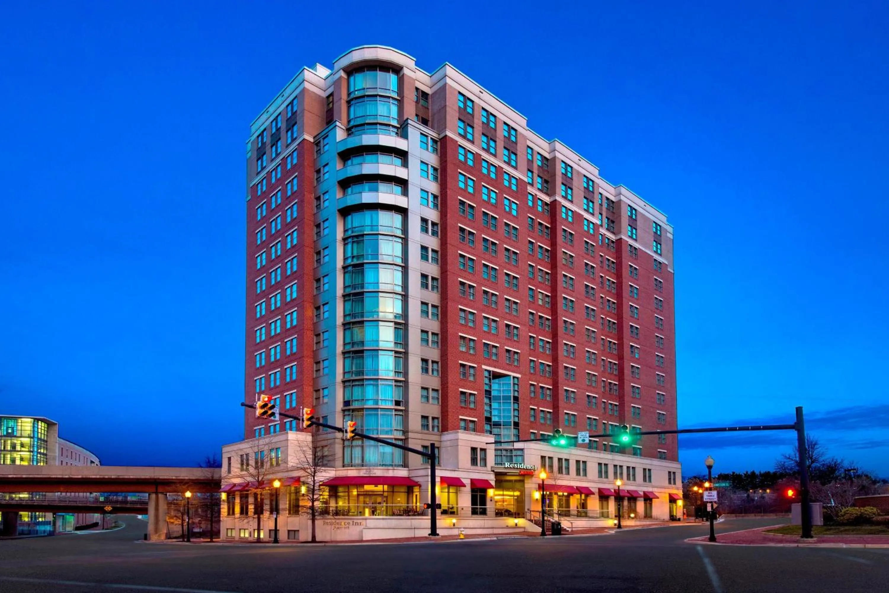 Property building in Residence Inn by Marriott Alexandria Old Town South at Carlyle