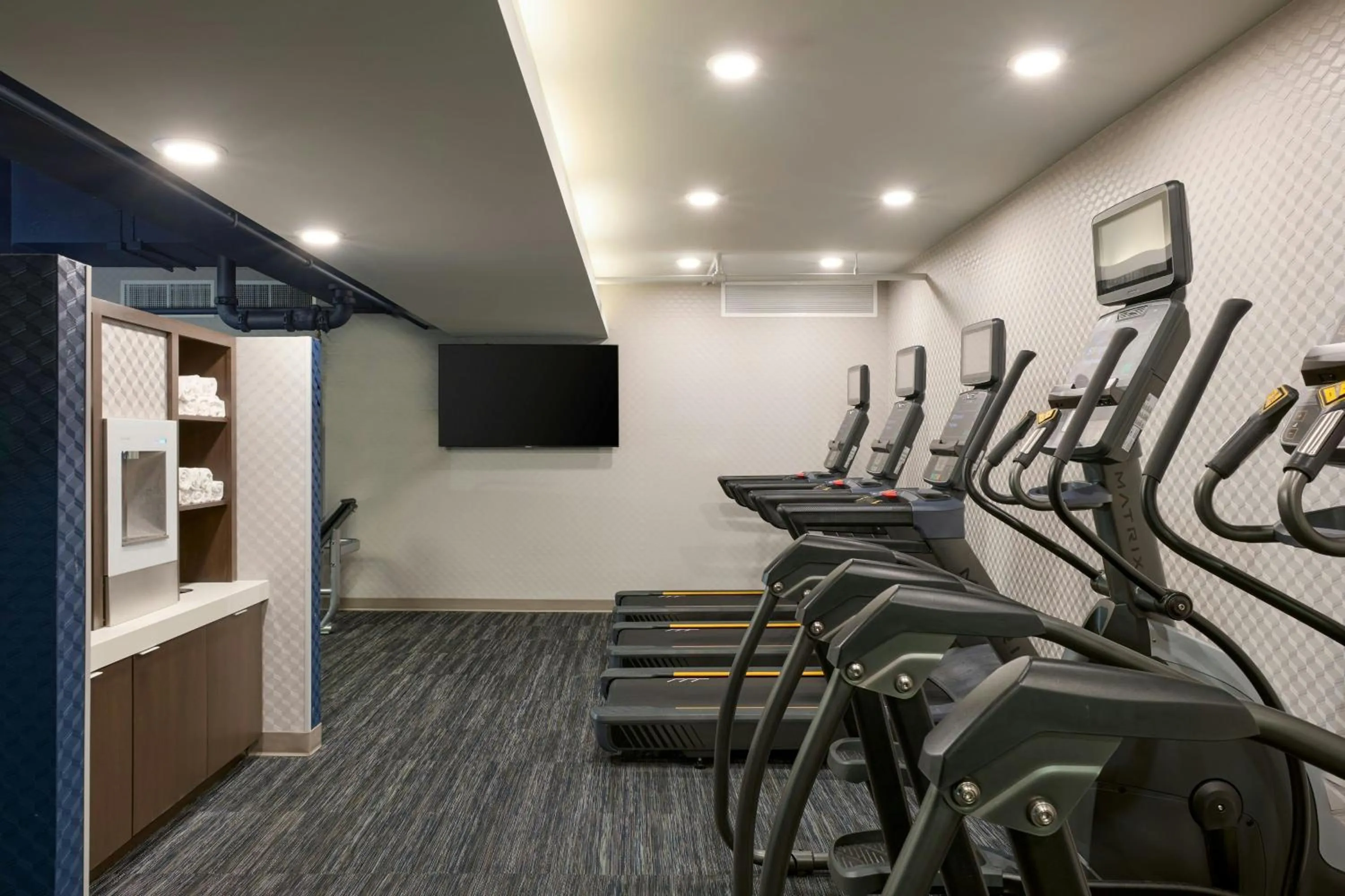 Fitness centre/facilities in Residence Inn Bethesda Downtown