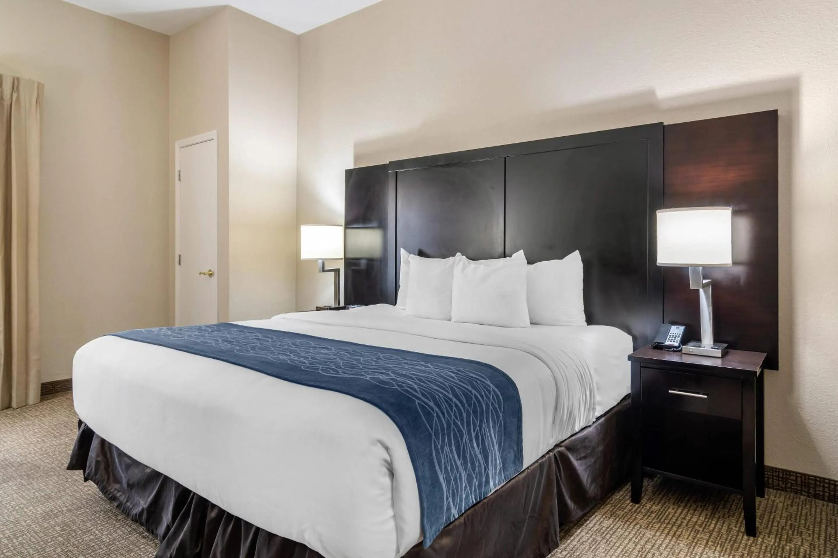 Bedroom, Bed in Comfort Inn & Suites Atlanta-Smyrna