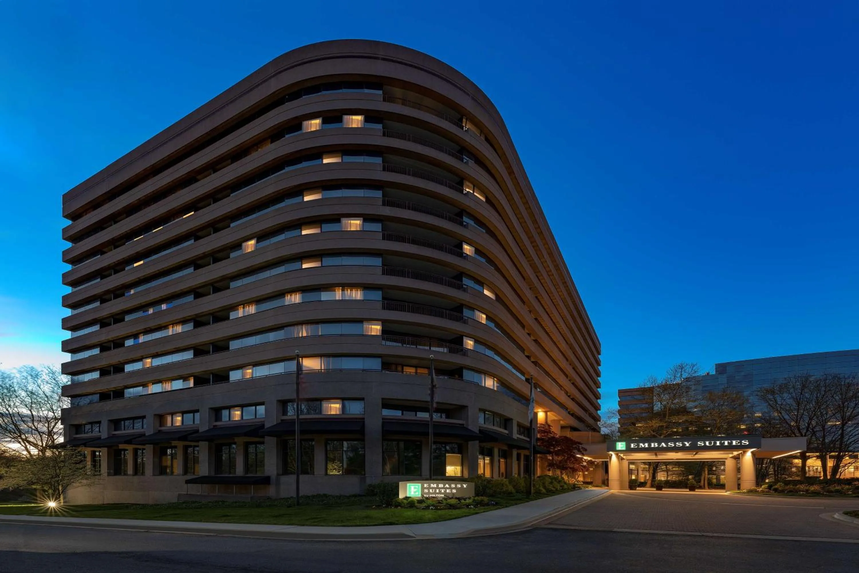 Property building in Embassy Suites by Hilton Bethesda Washington DC