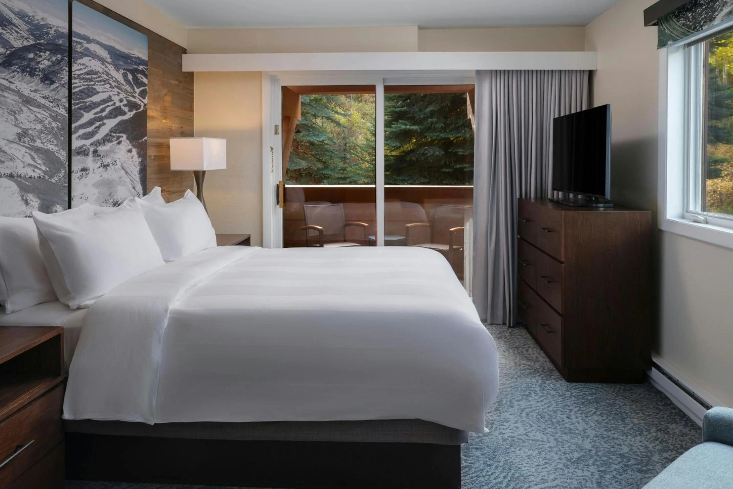 Bedroom, Bed in Marriott's StreamSide Birch at Vail