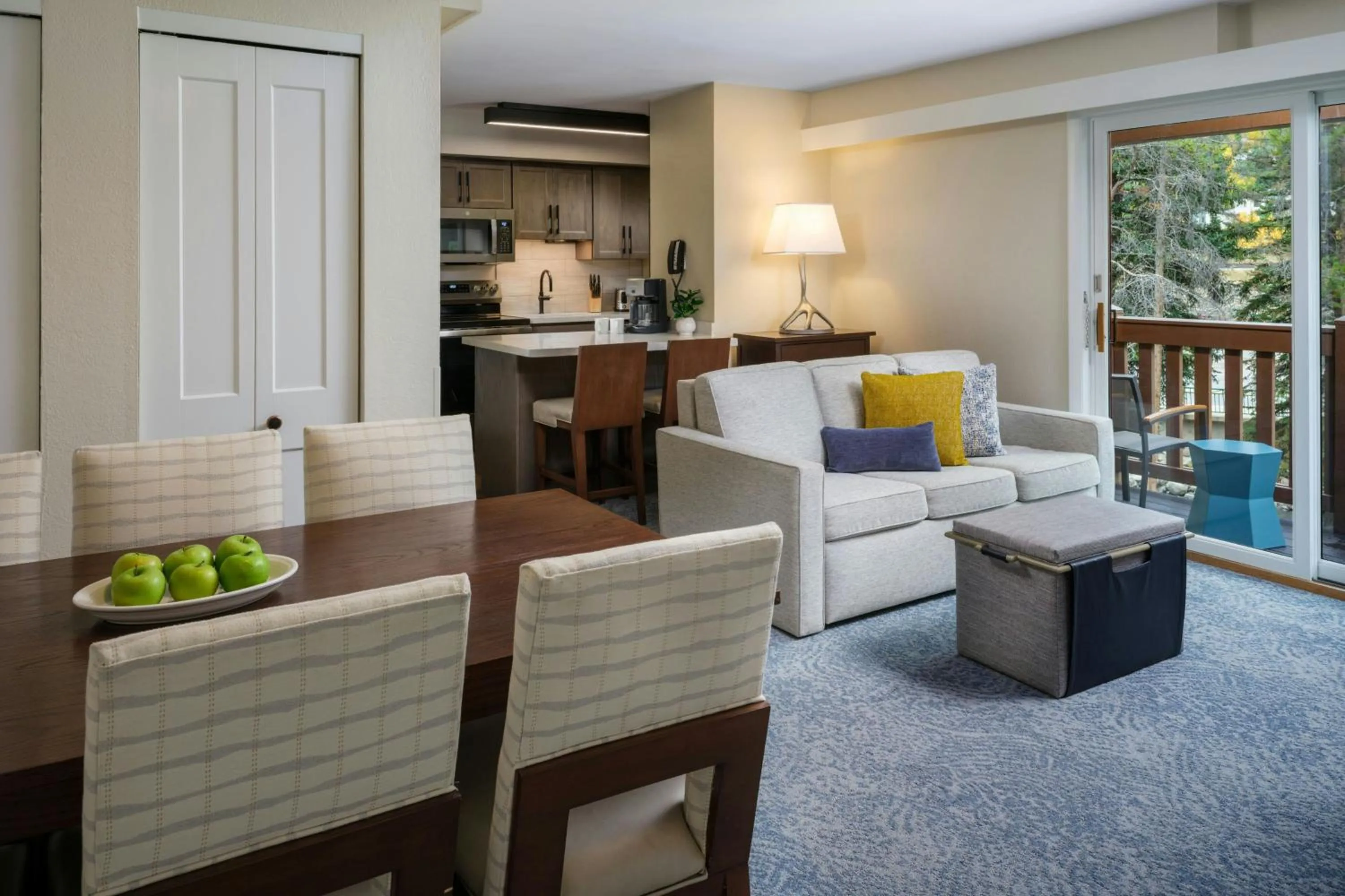 Living room in Marriott's StreamSide Birch at Vail