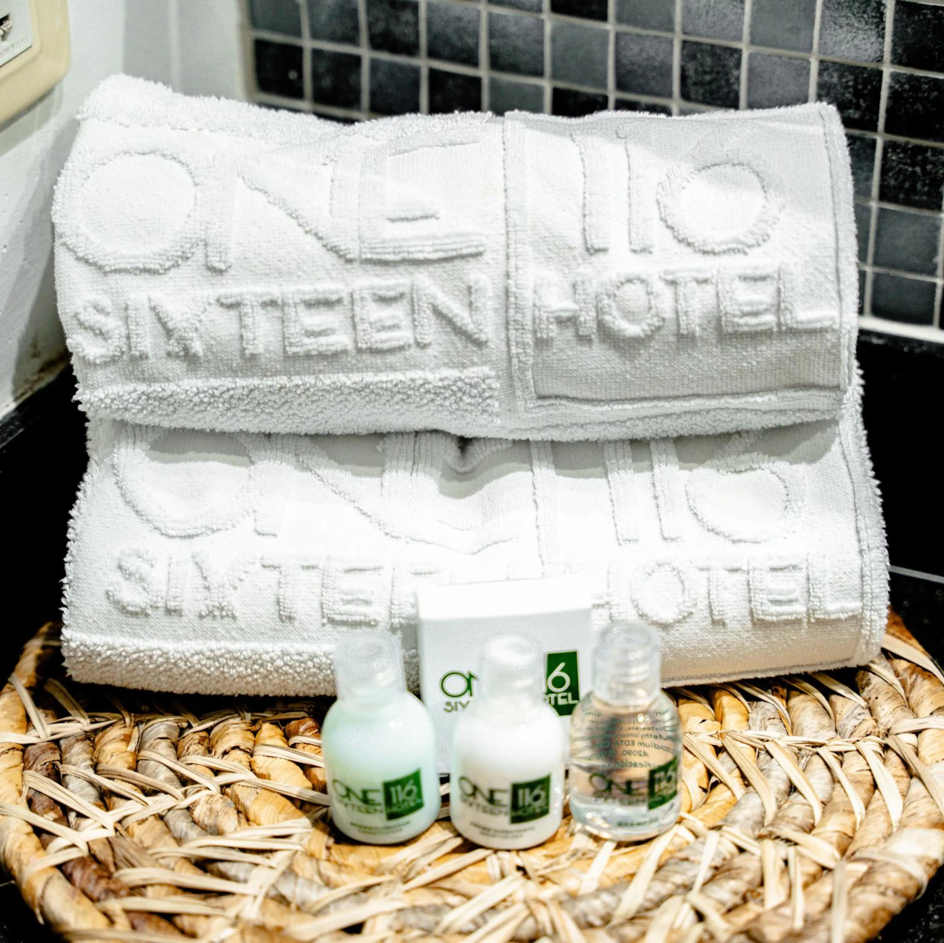 towels in One Sixteen Hotel