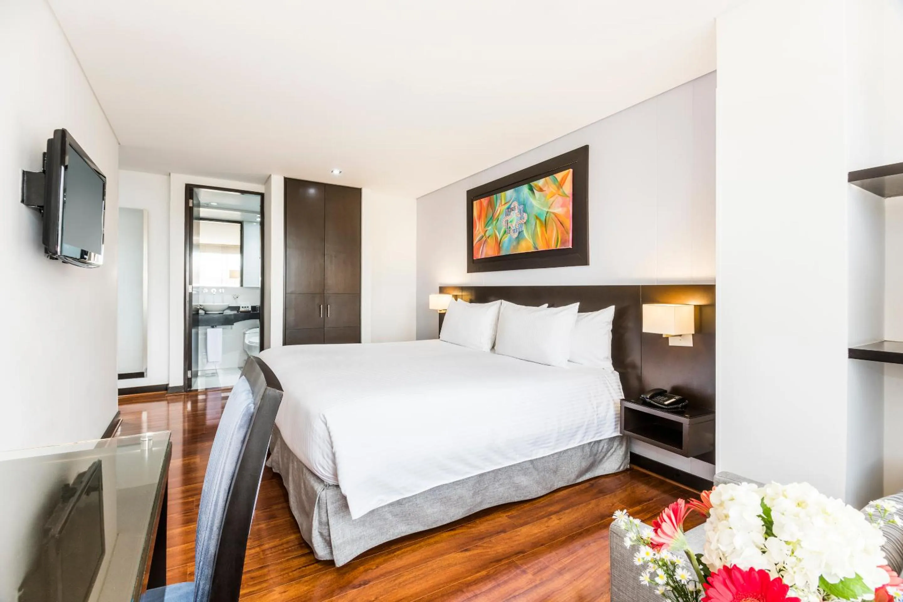 Photo of the whole room, Bed in One Sixteen Hotel