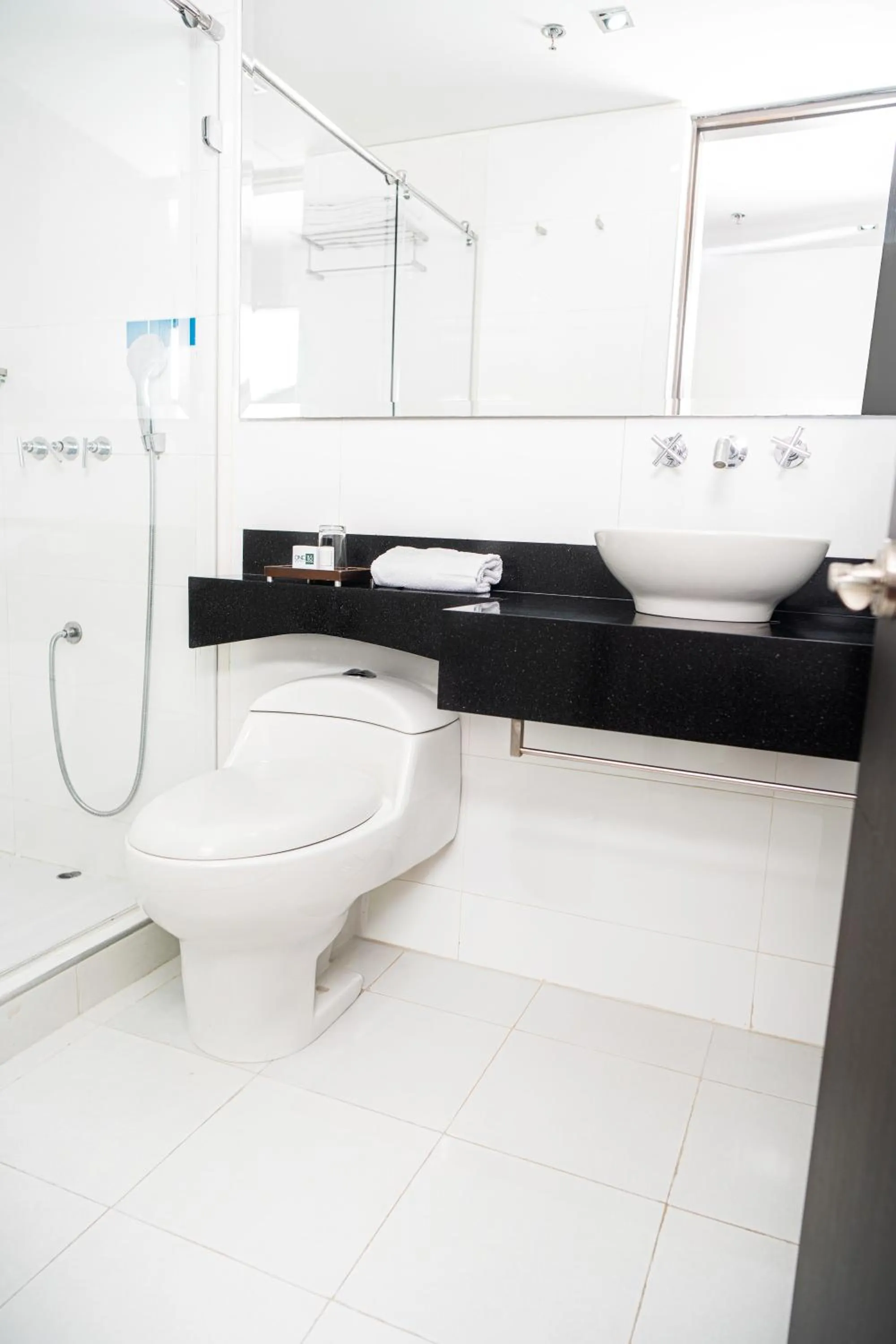 Bathroom in One Sixteen Hotel