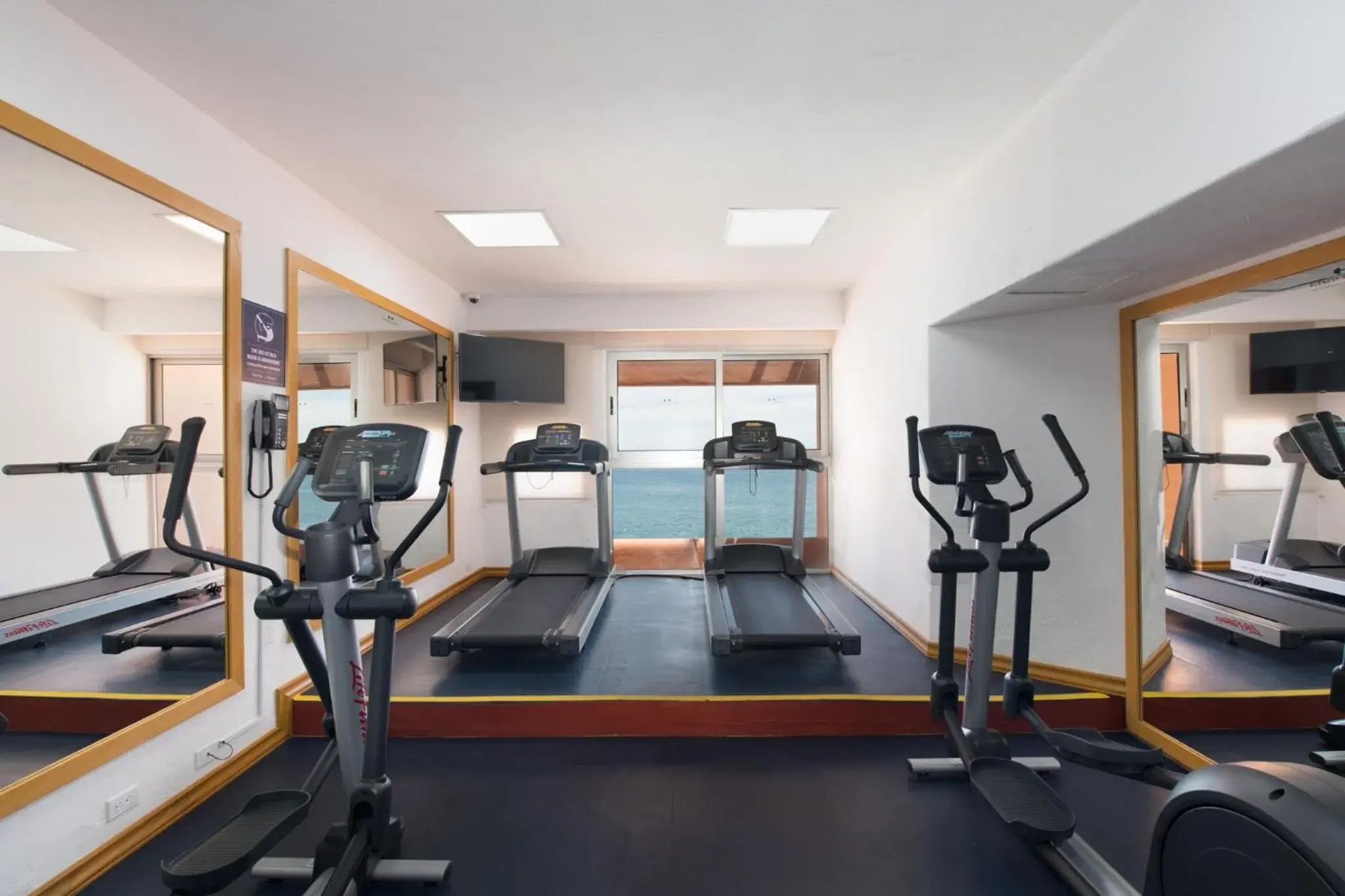 Fitness centre/facilities in Club Regina Los Cabos Fitness centre/facilities in Club Regina Los Cabos