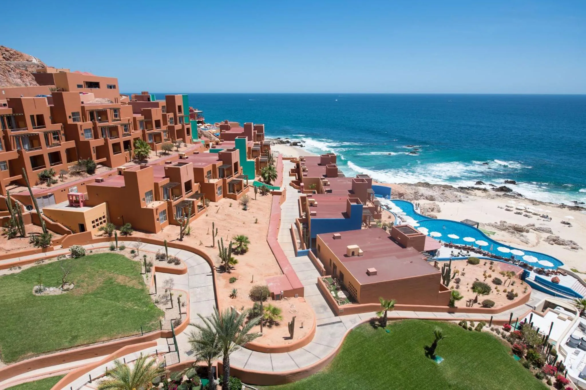 Property building in Club Regina Los Cabos