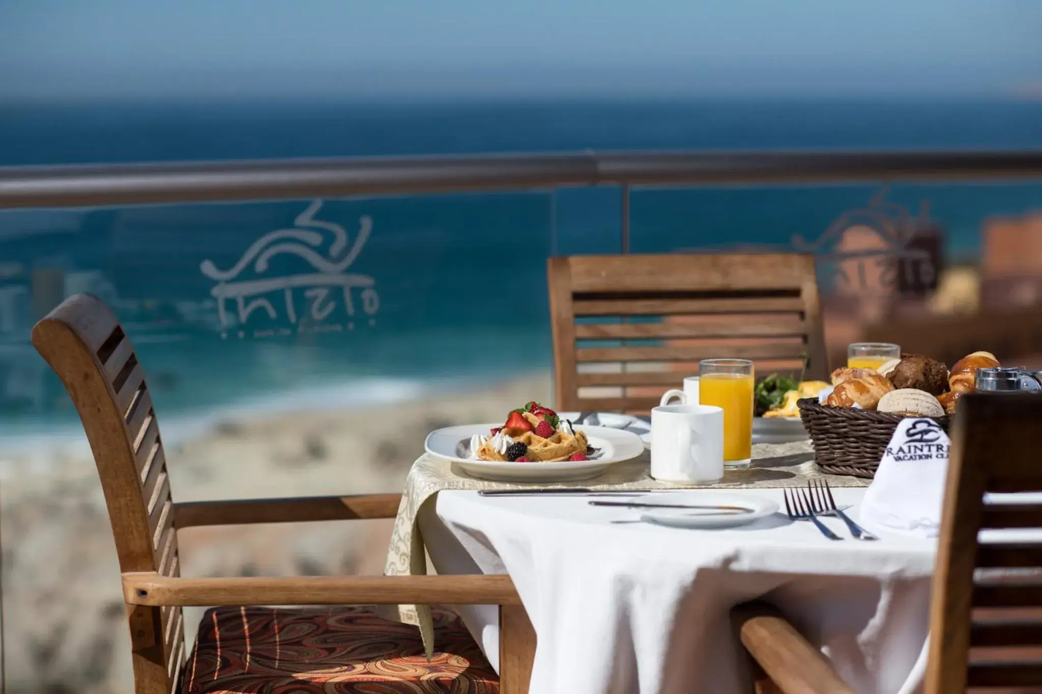 Food and drinks in Club Regina Los Cabos Food and drinks in Club Regina Los Cabos