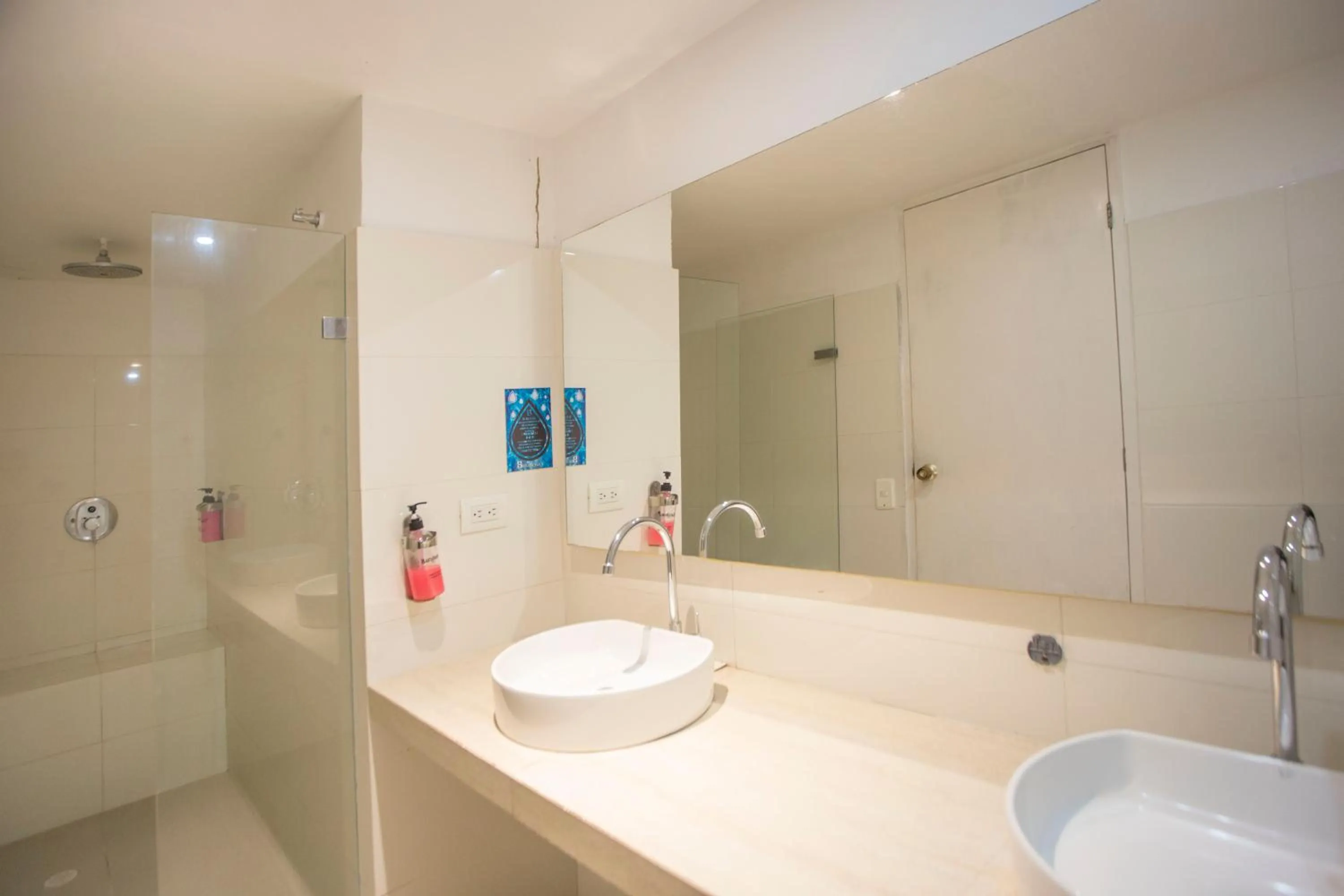 Bathroom in Hotel Barahona Cartagena