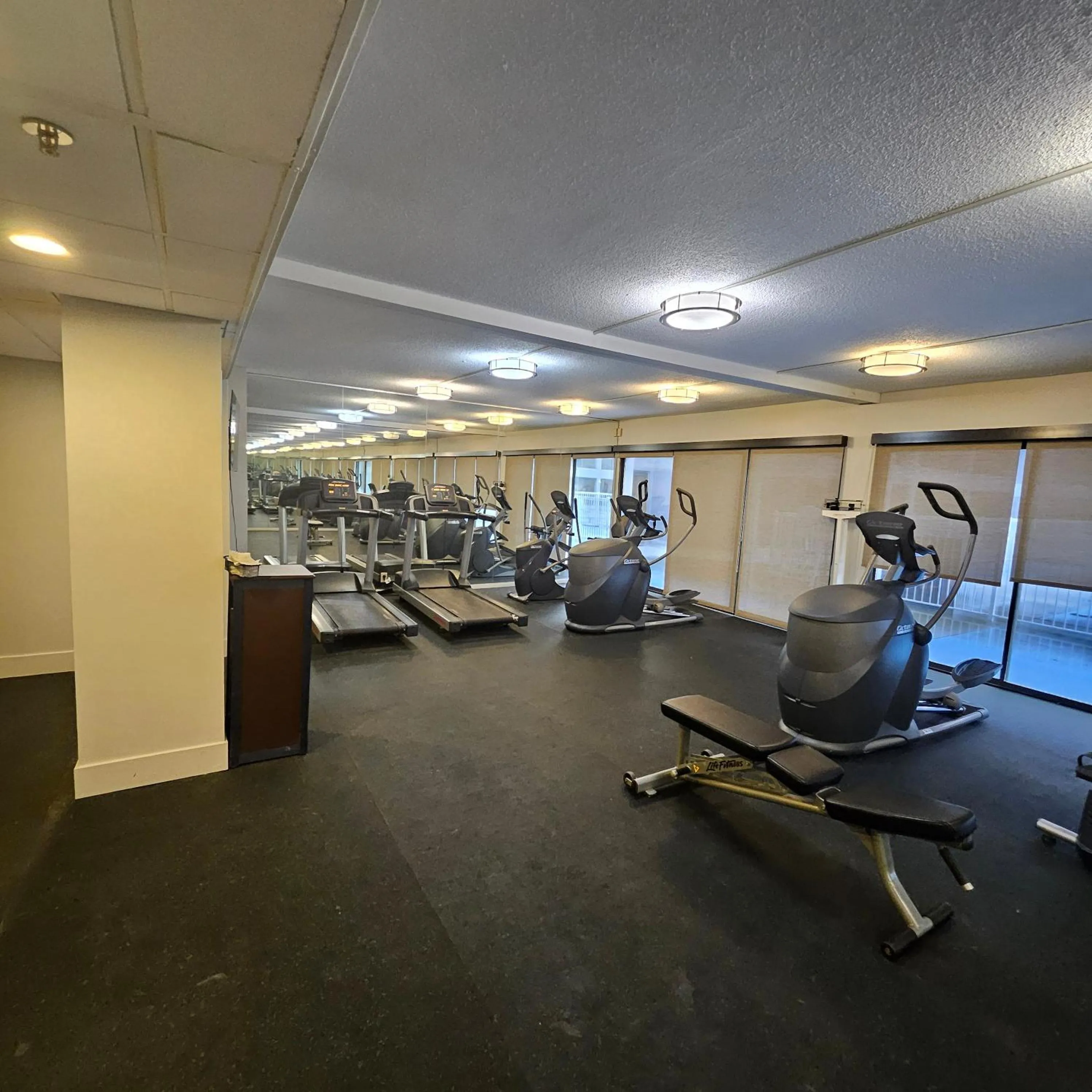 Fitness centre/facilities in Wyndham Rochester Downtown