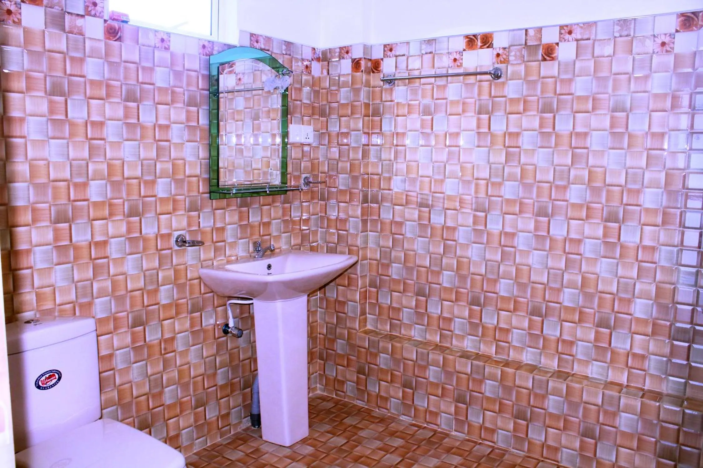 Shower in Elliot Nature Resort